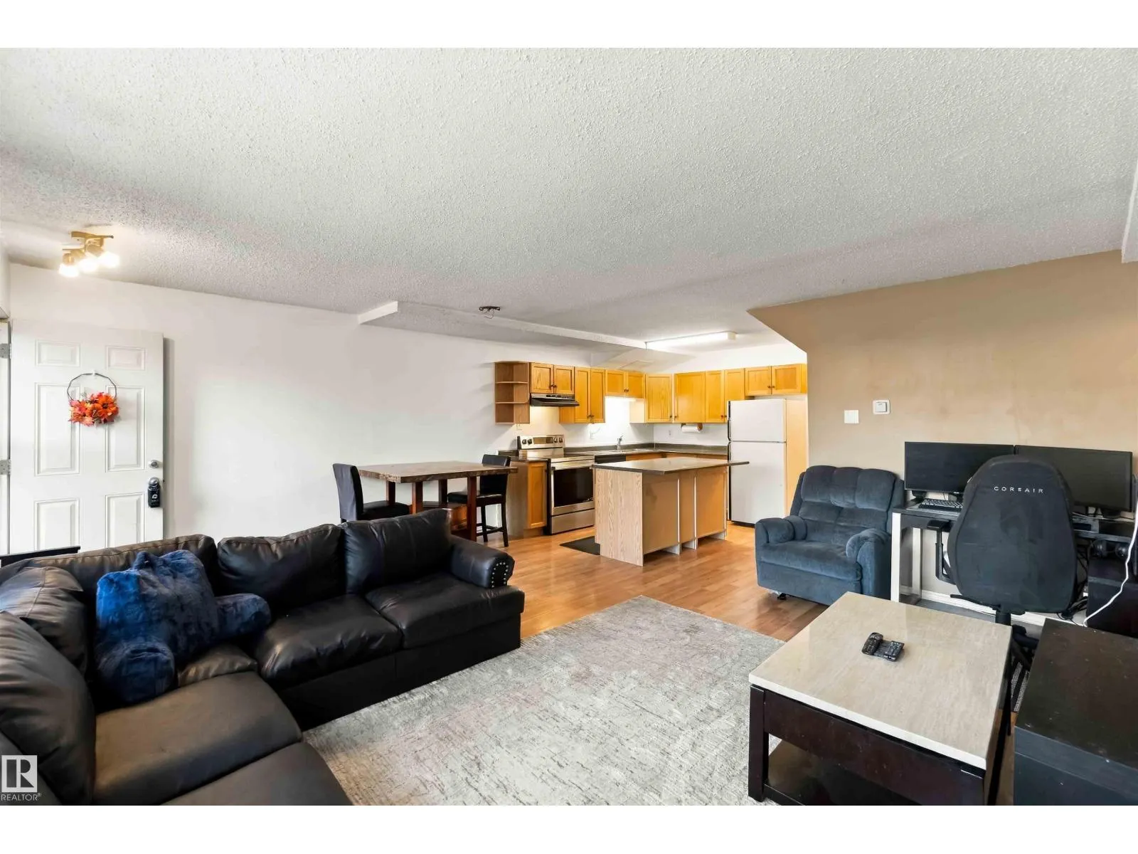 #48 13590 38 ST NW