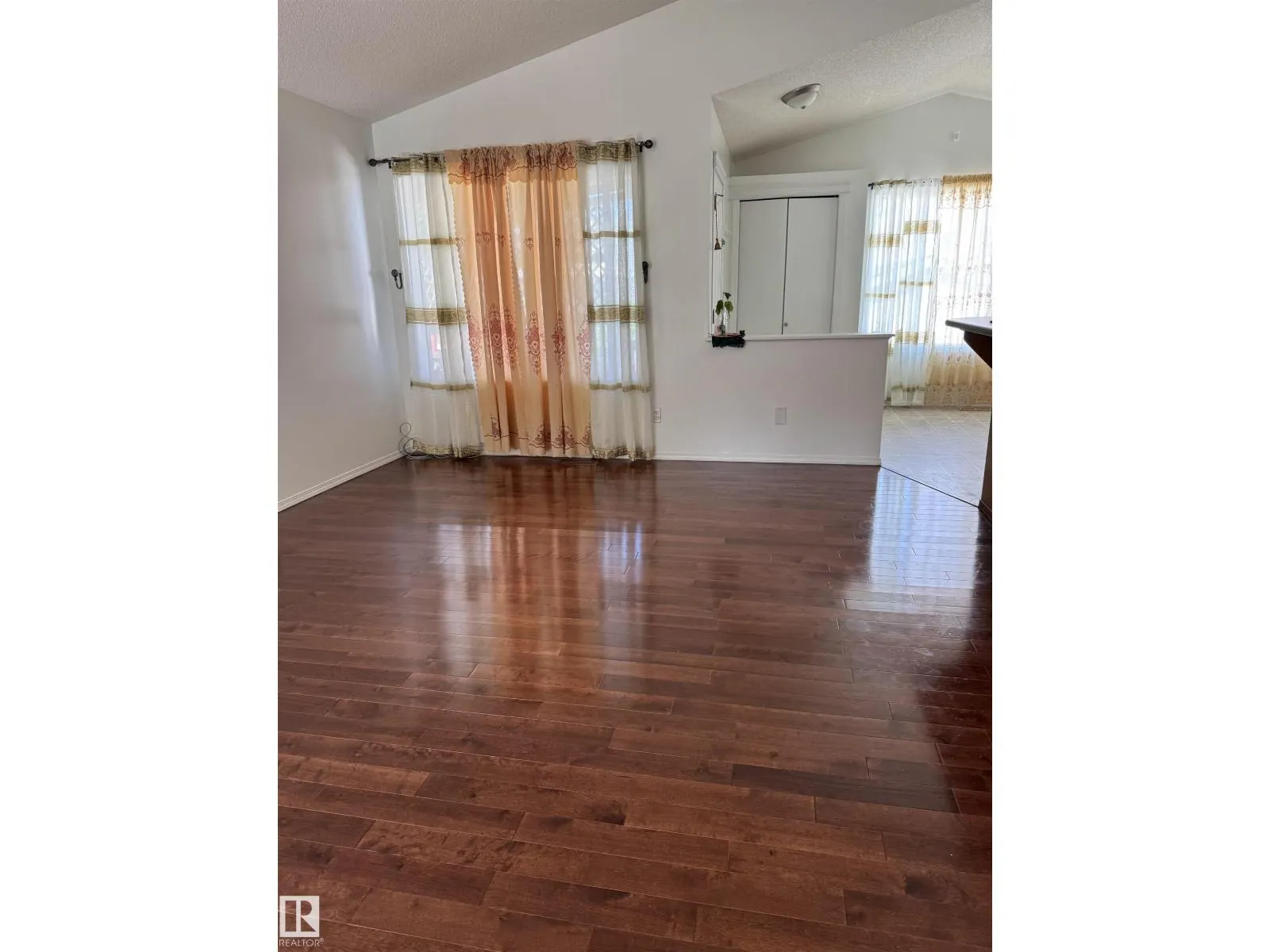 15112 139 ST NW