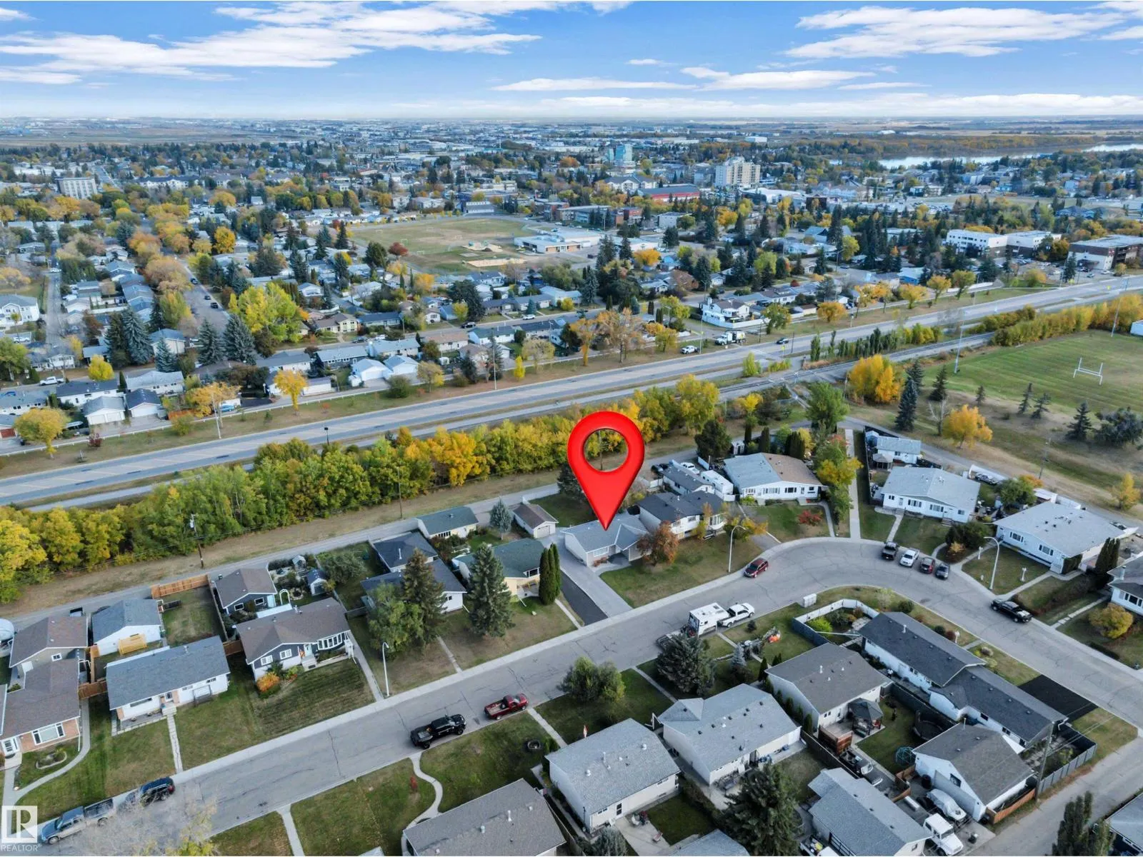 42 CAMELOT AV