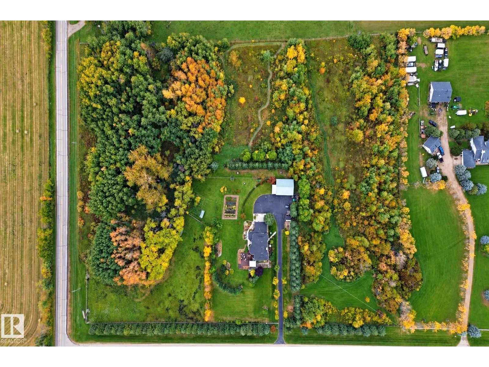 6 ROSENTHAL WY