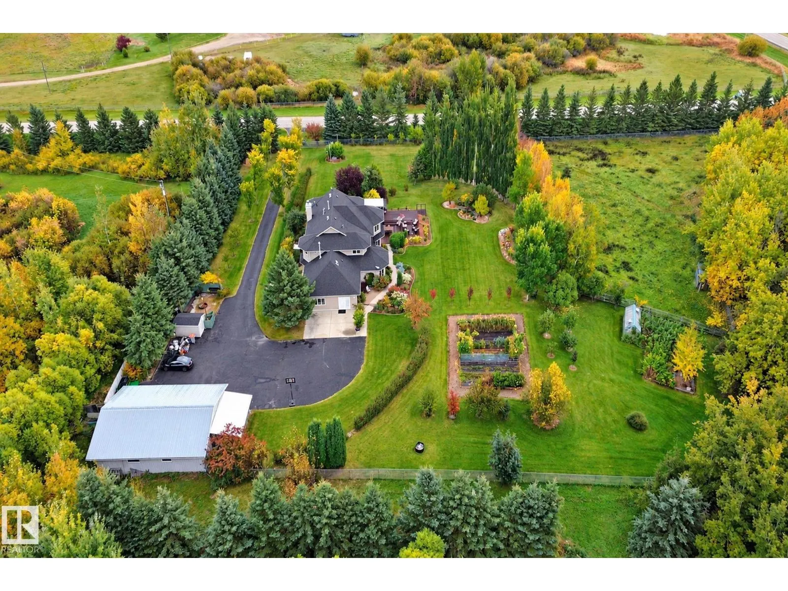 6 ROSENTHAL WY
