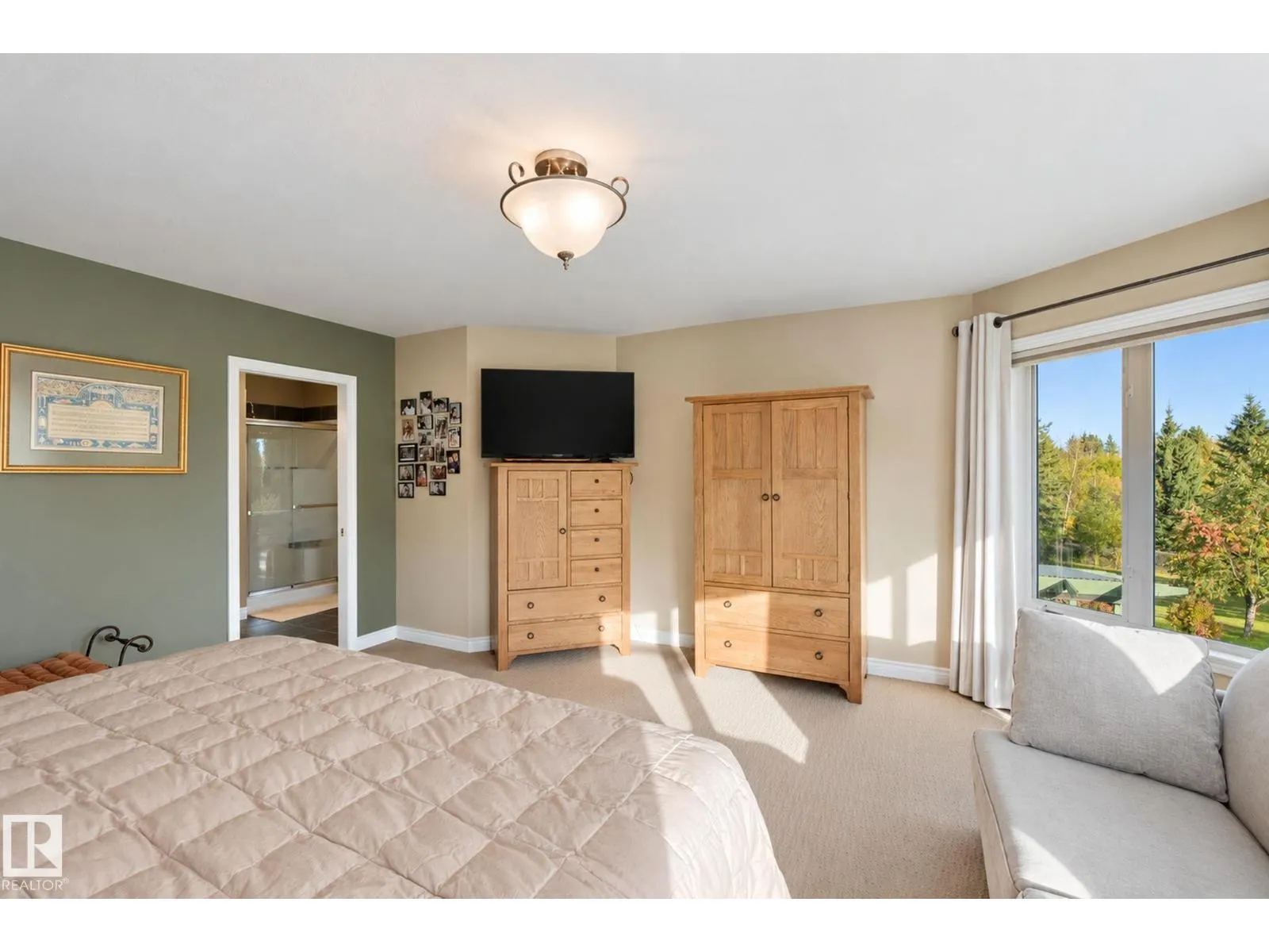 6 ROSENTHAL WY