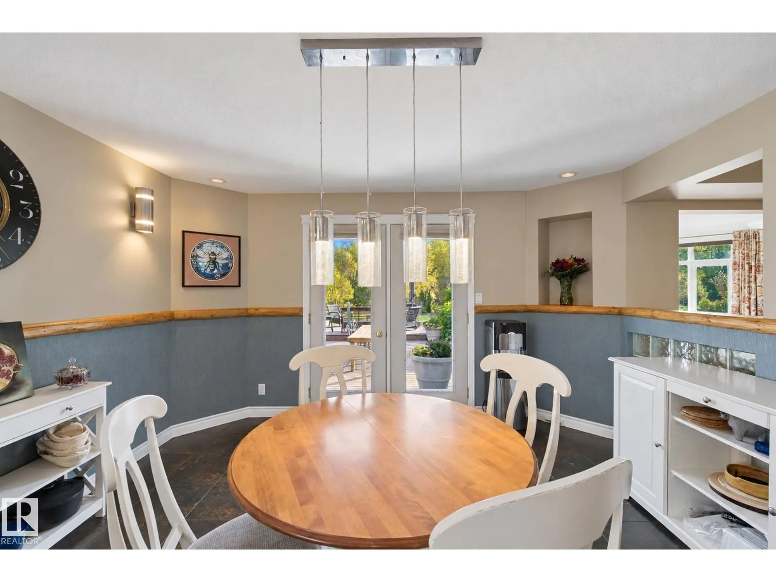 6 ROSENTHAL WY