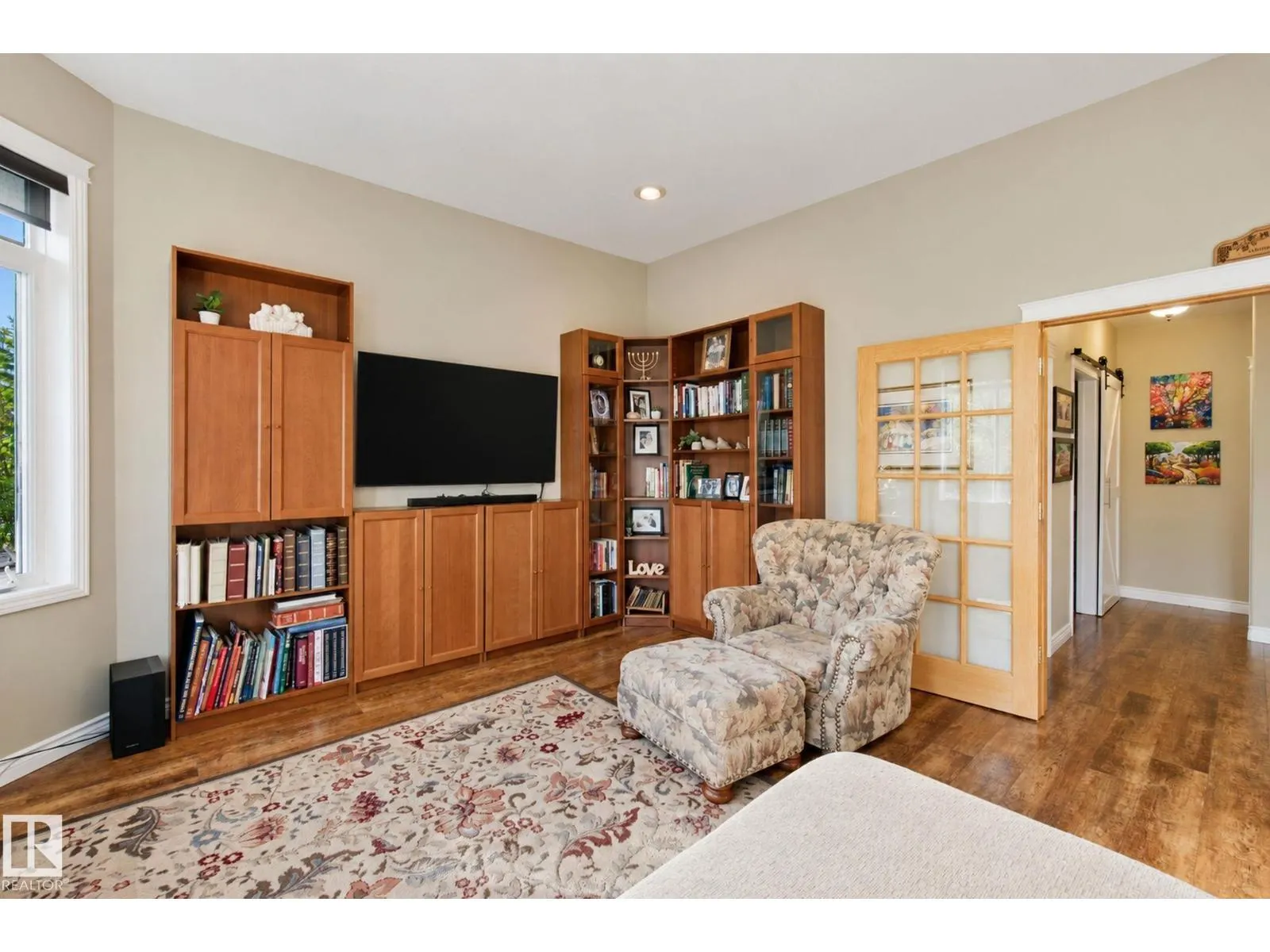 6 ROSENTHAL WY