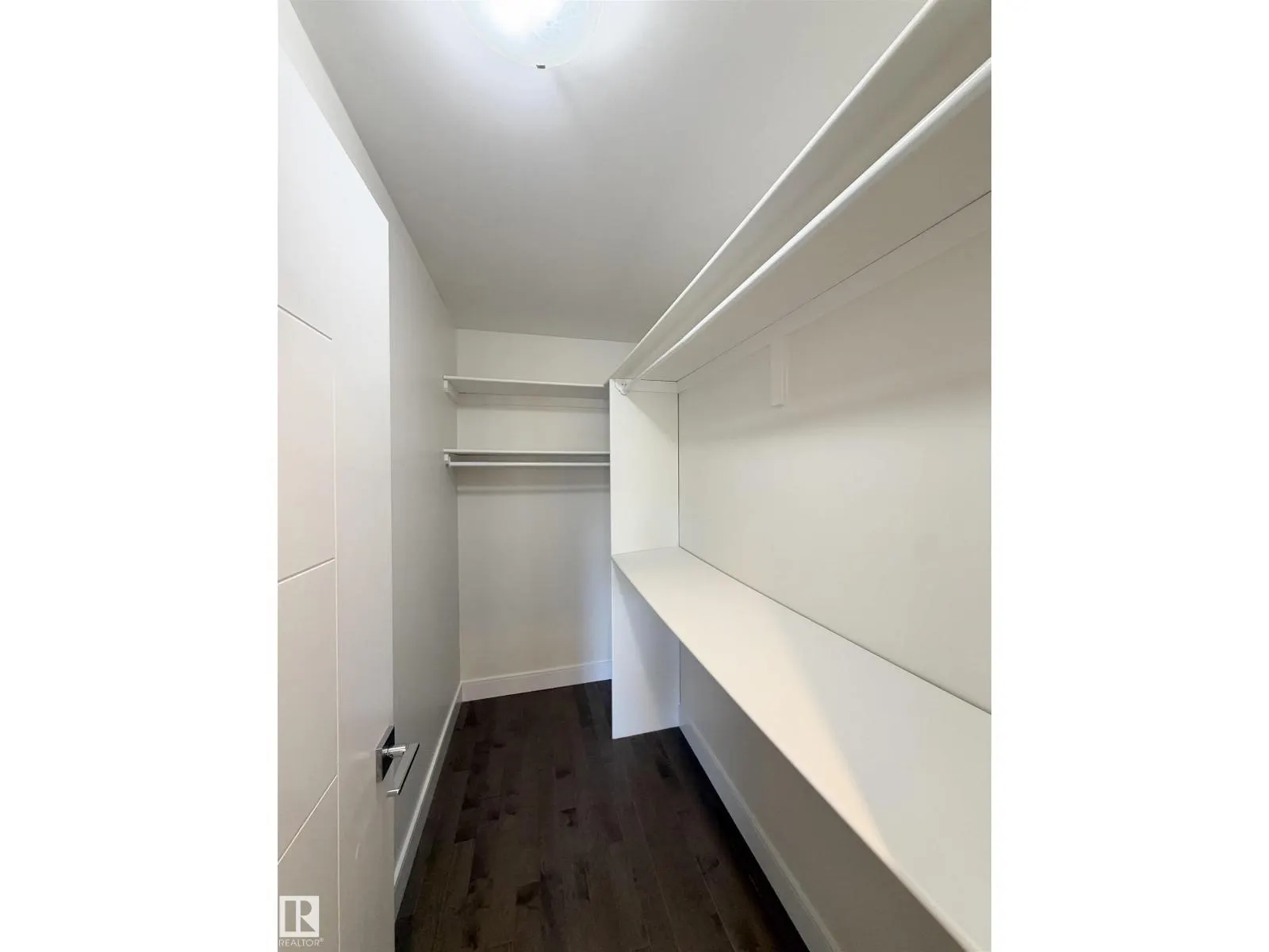 11127 77 AV NW
