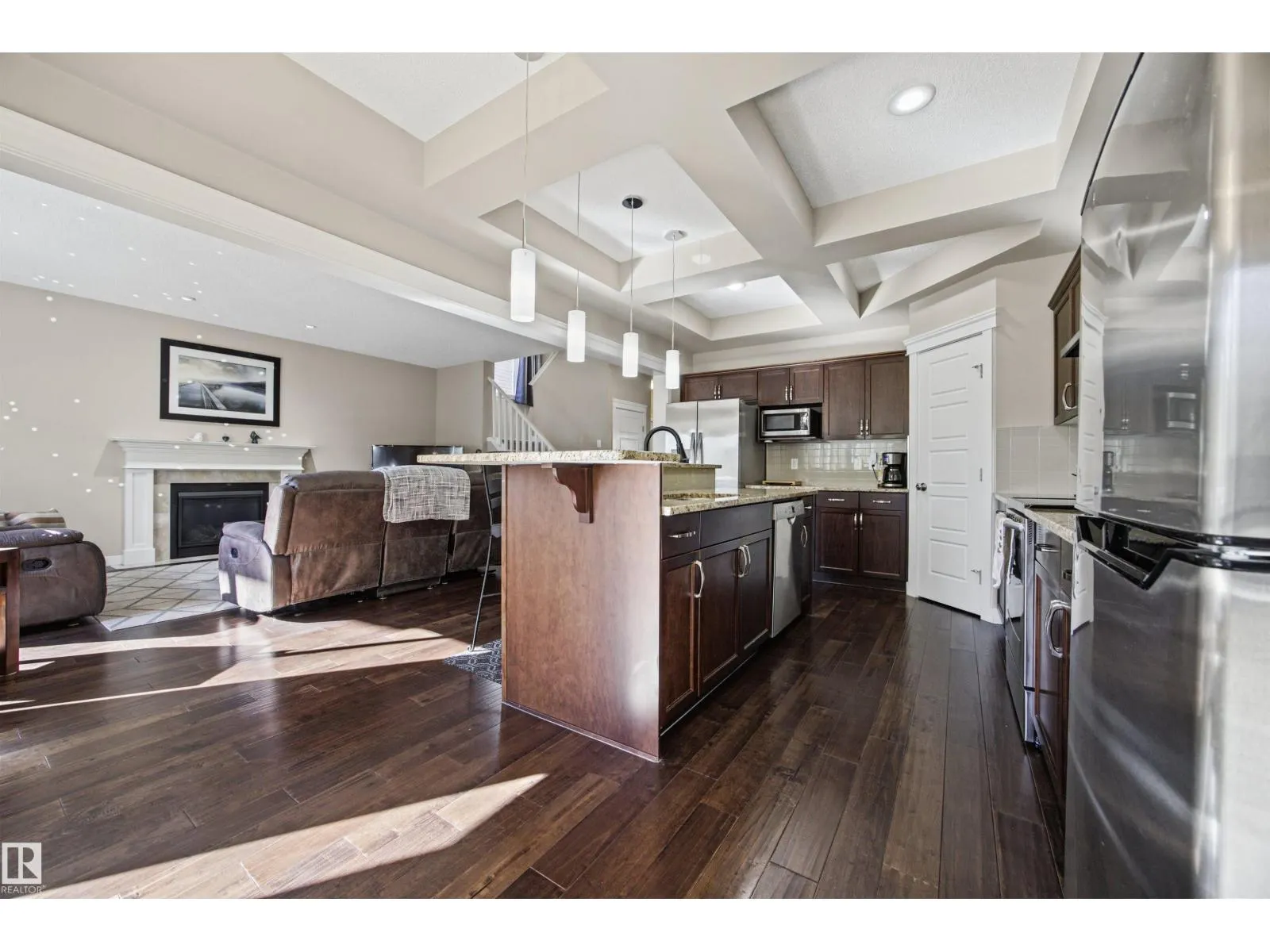 4 MEADOWBROOK WY