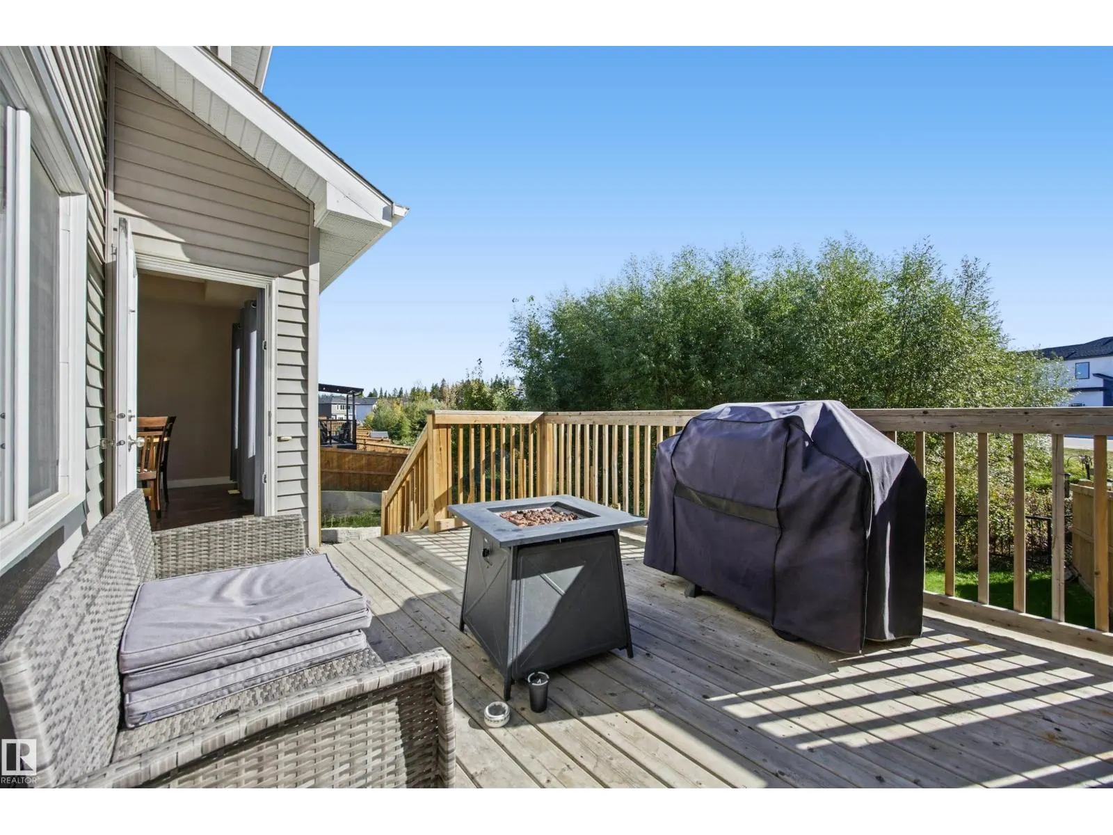 4 MEADOWBROOK WY