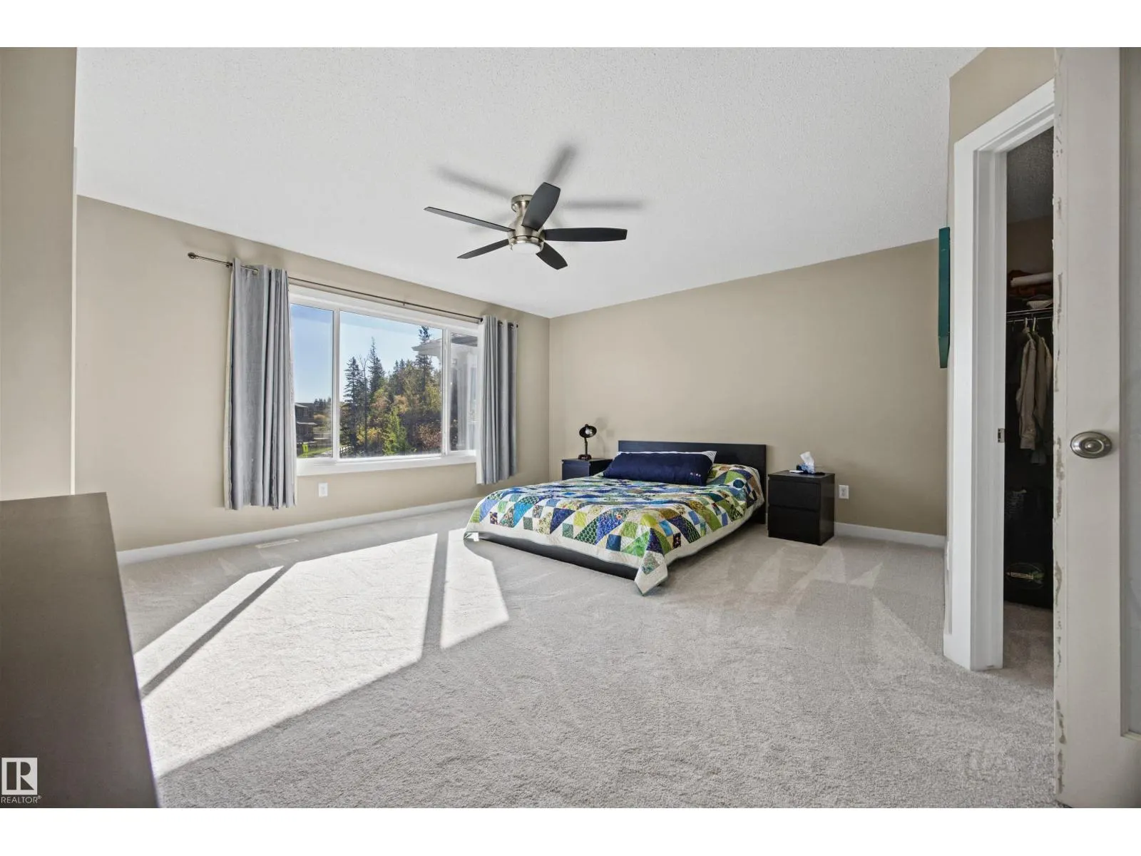4 MEADOWBROOK WY