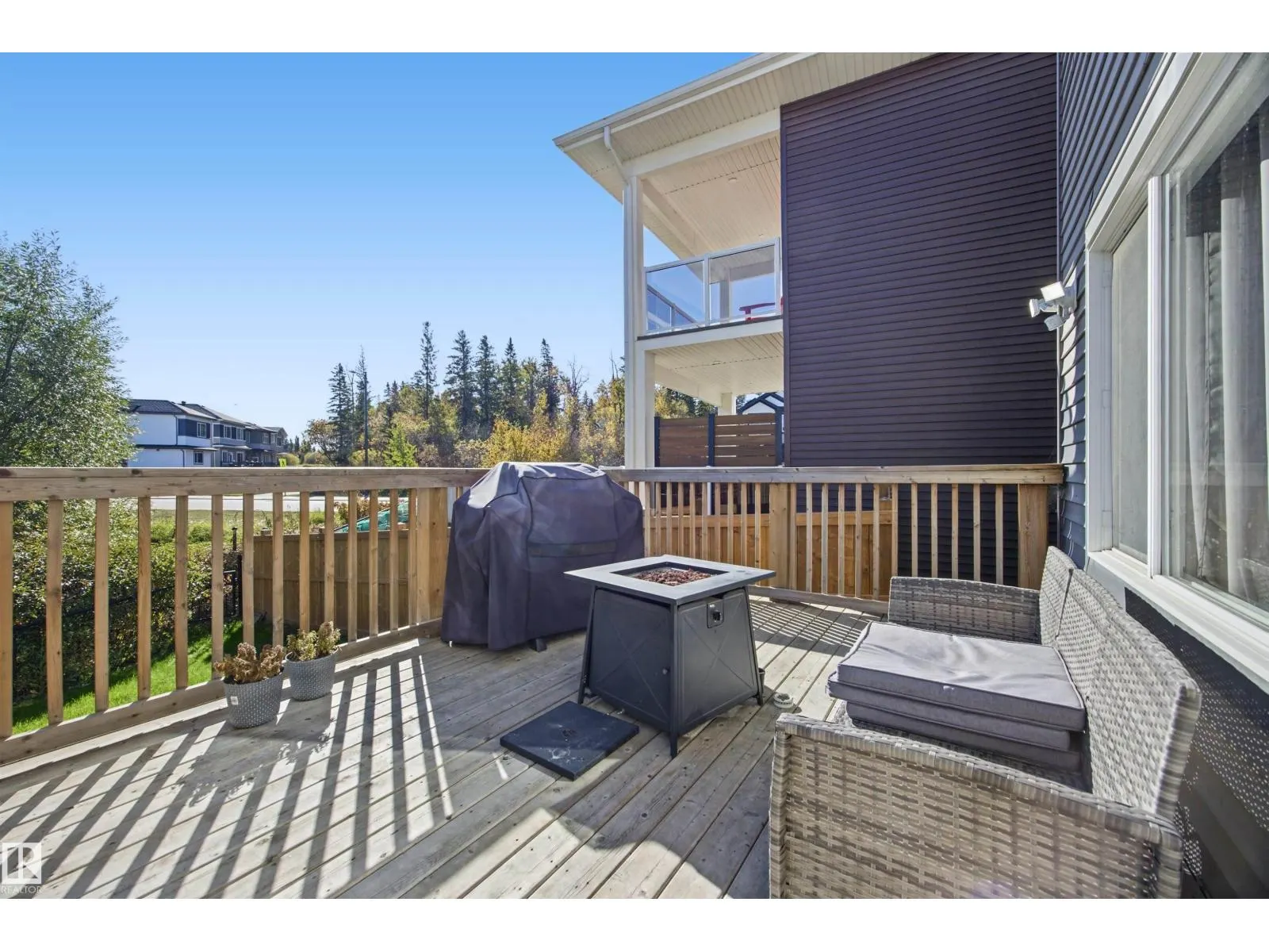4 MEADOWBROOK WY