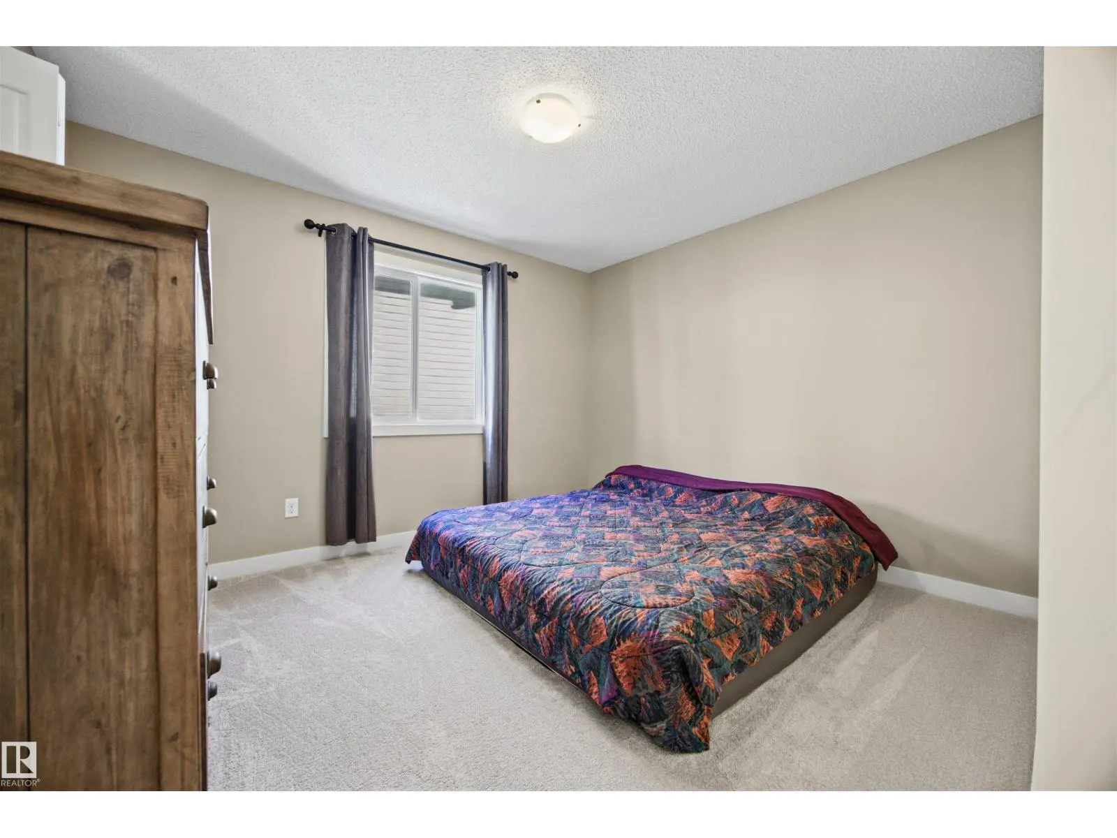 4 MEADOWBROOK WY