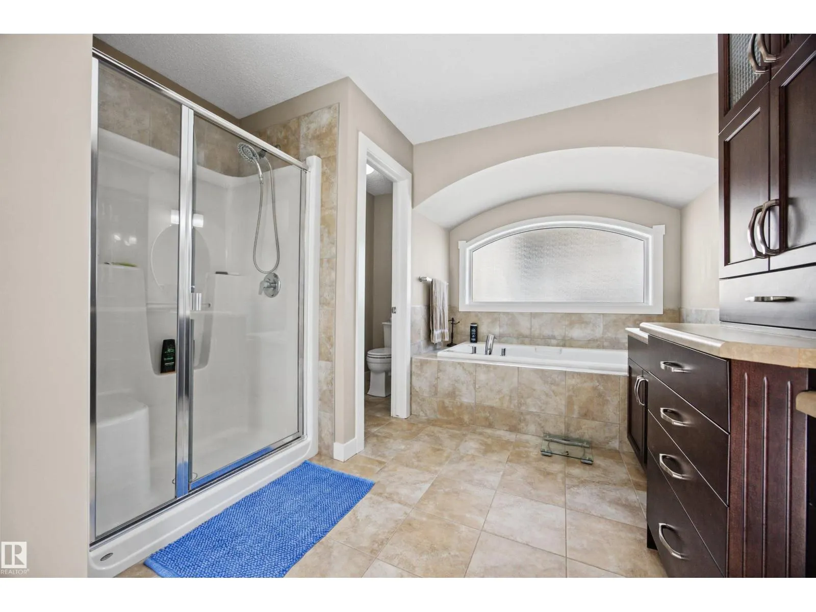 4 MEADOWBROOK WY