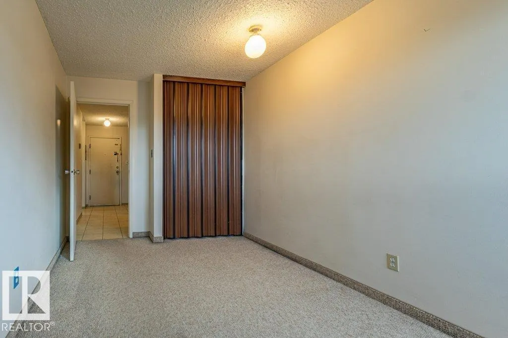 #212 5316 118 AV NW NW