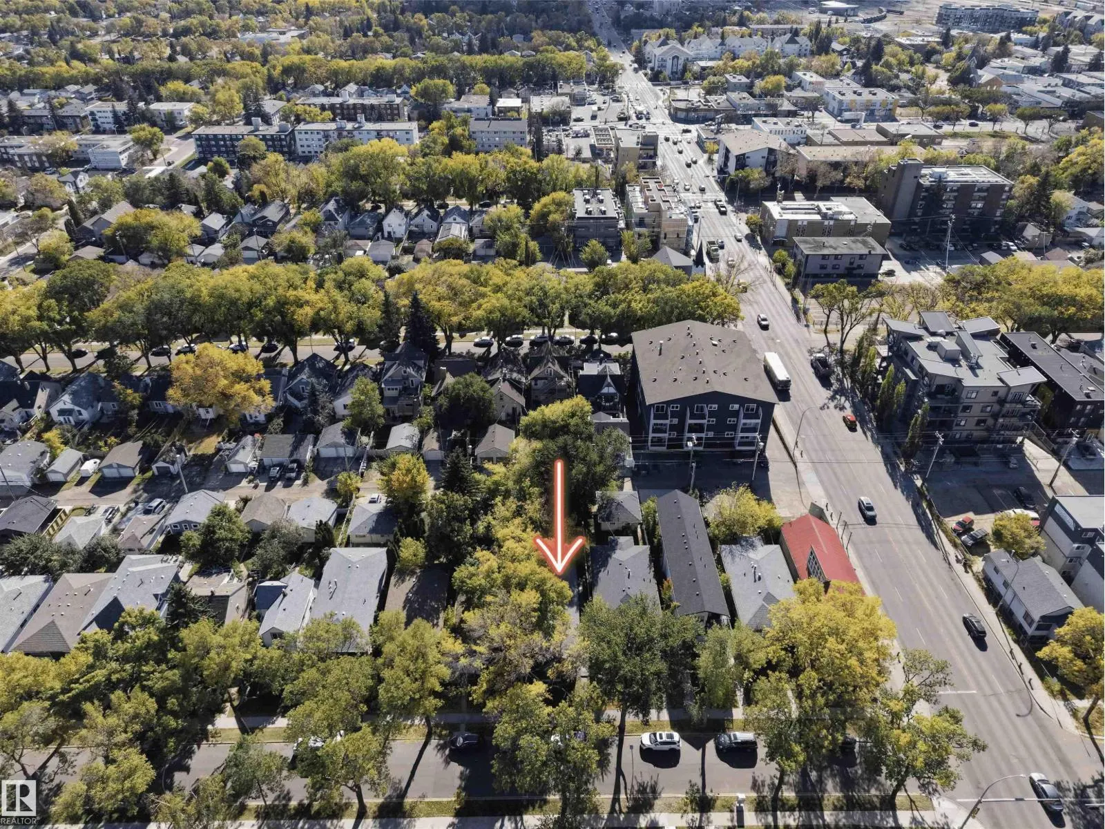 9851 85 AV NW