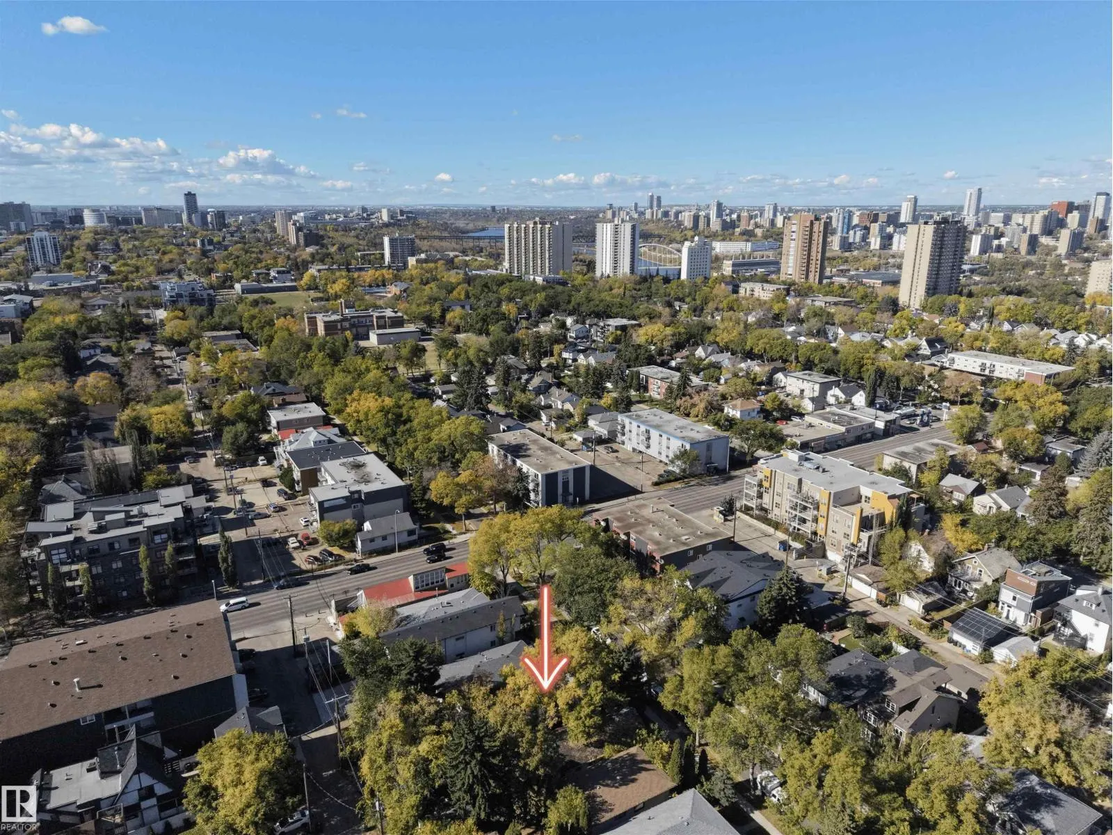 9851 85 AV NW