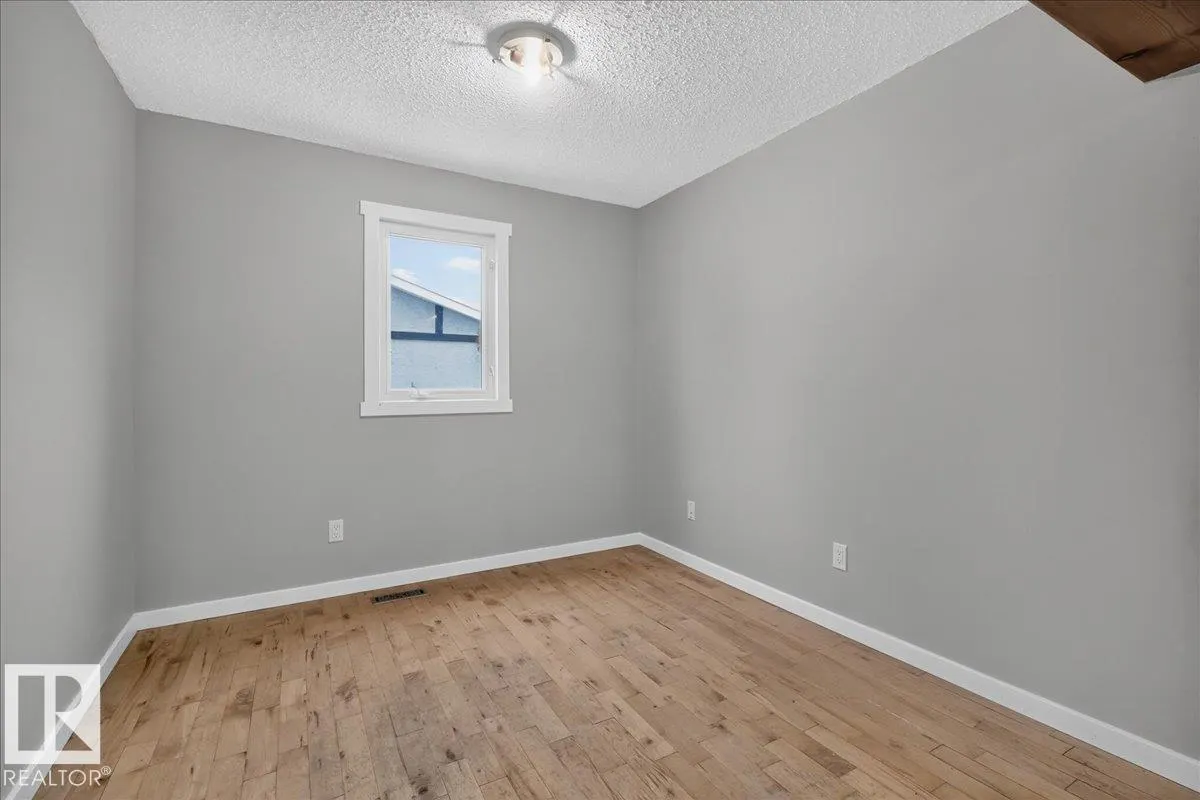 4709 45 ST