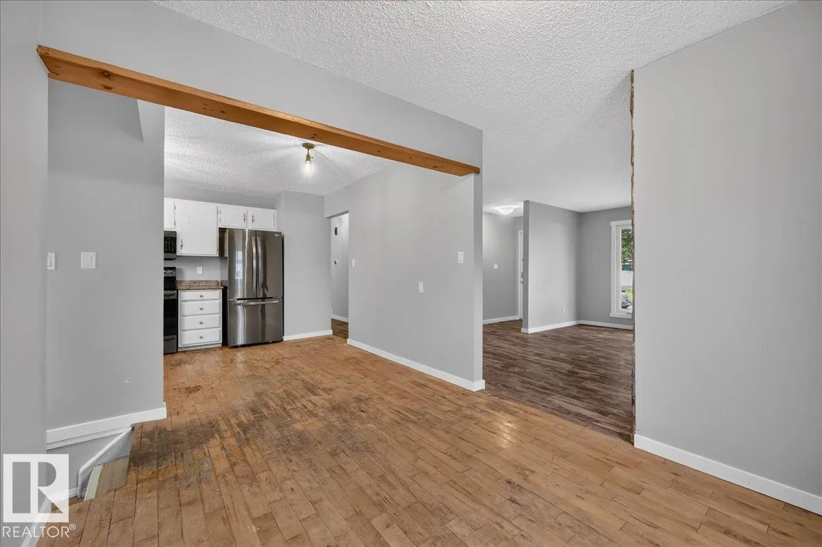 4709 45 ST