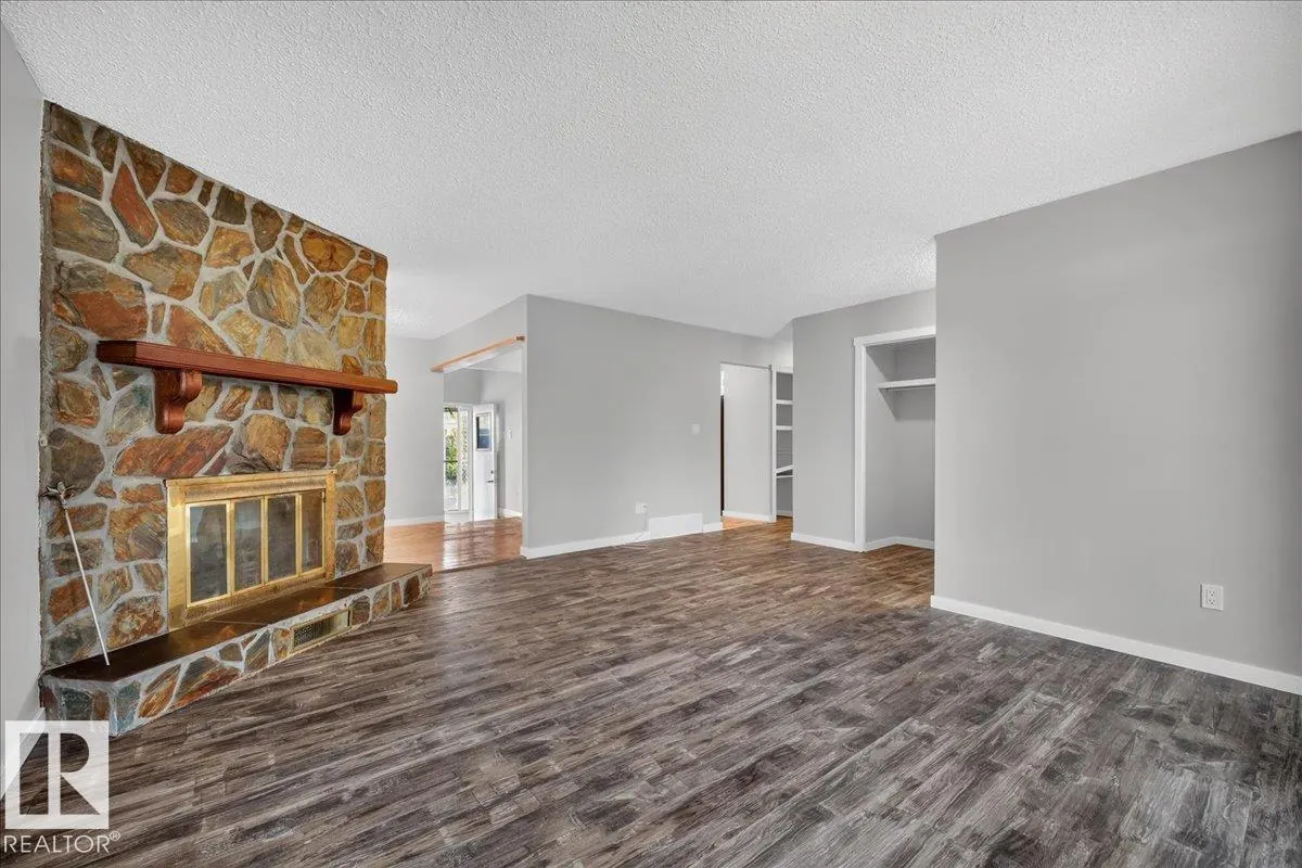 4709 45 ST
