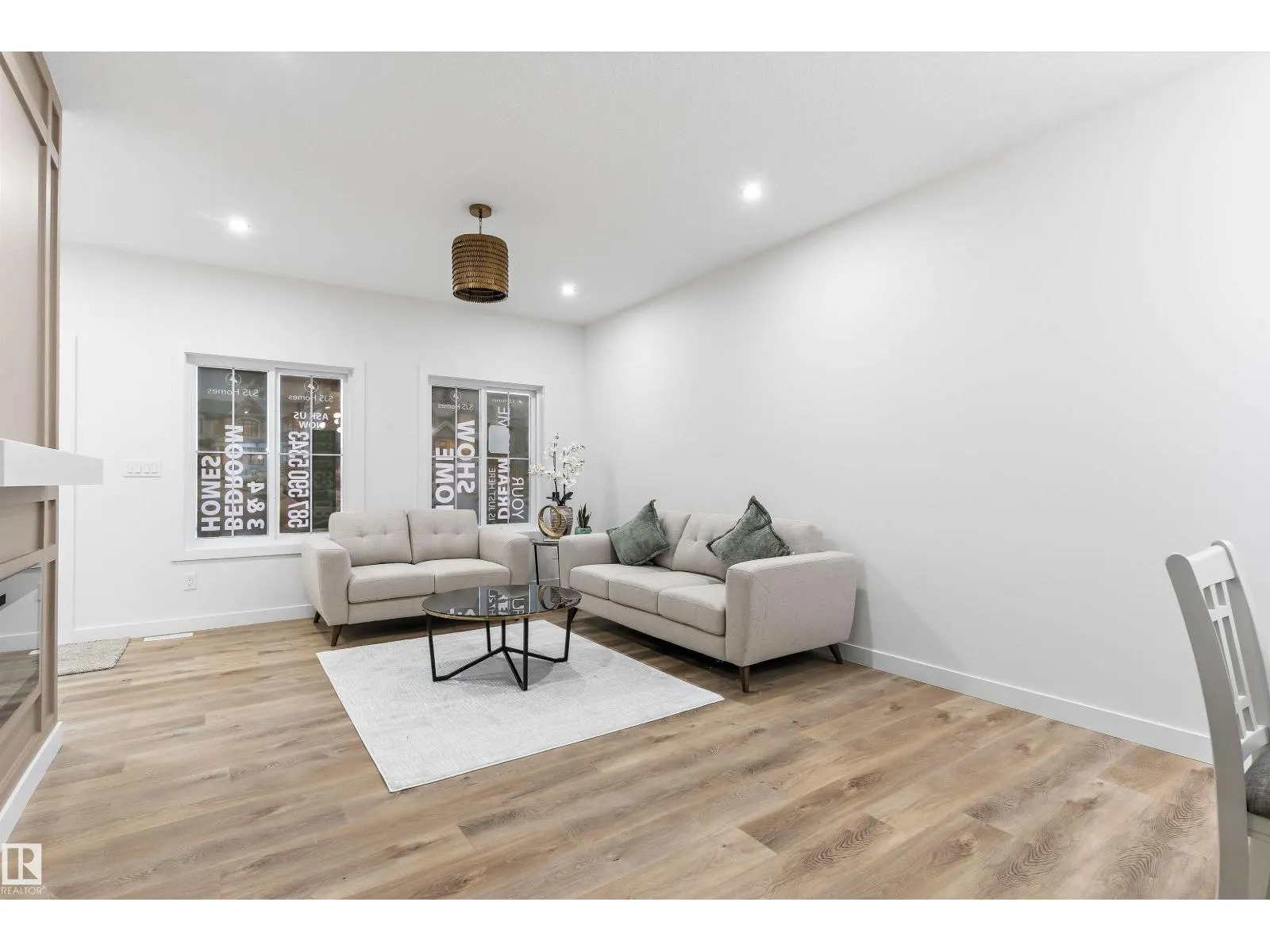 180 Pacific DR