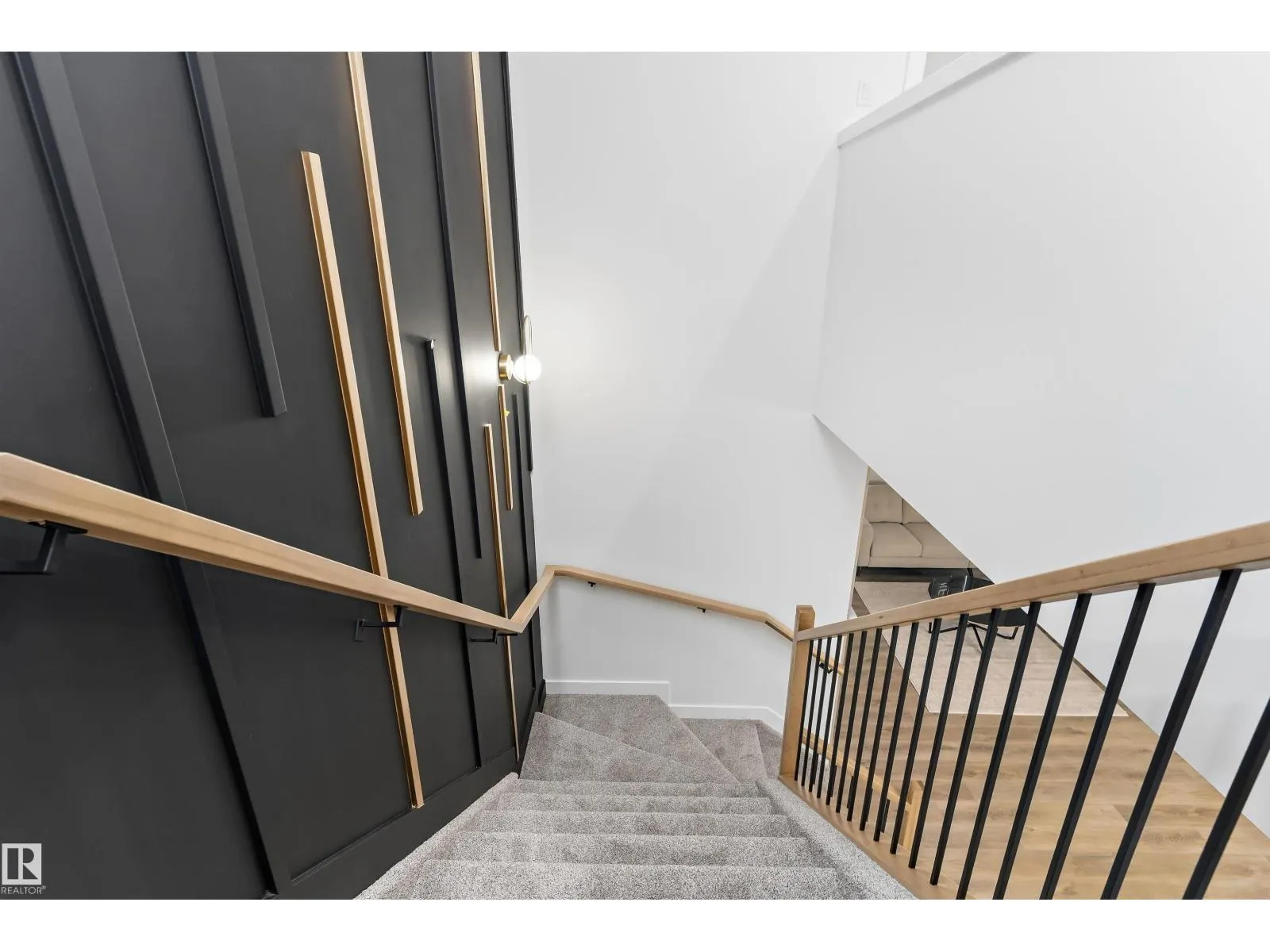 180 Pacific DR