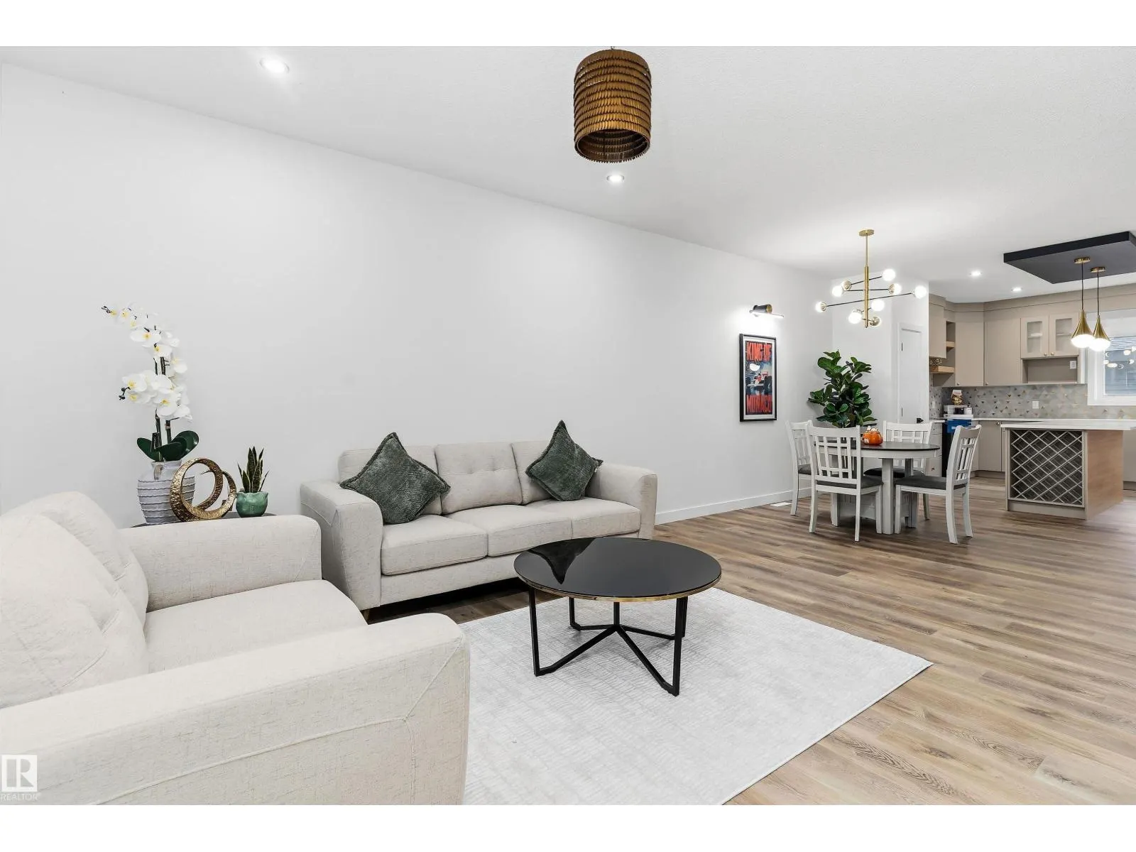 180 Pacific DR