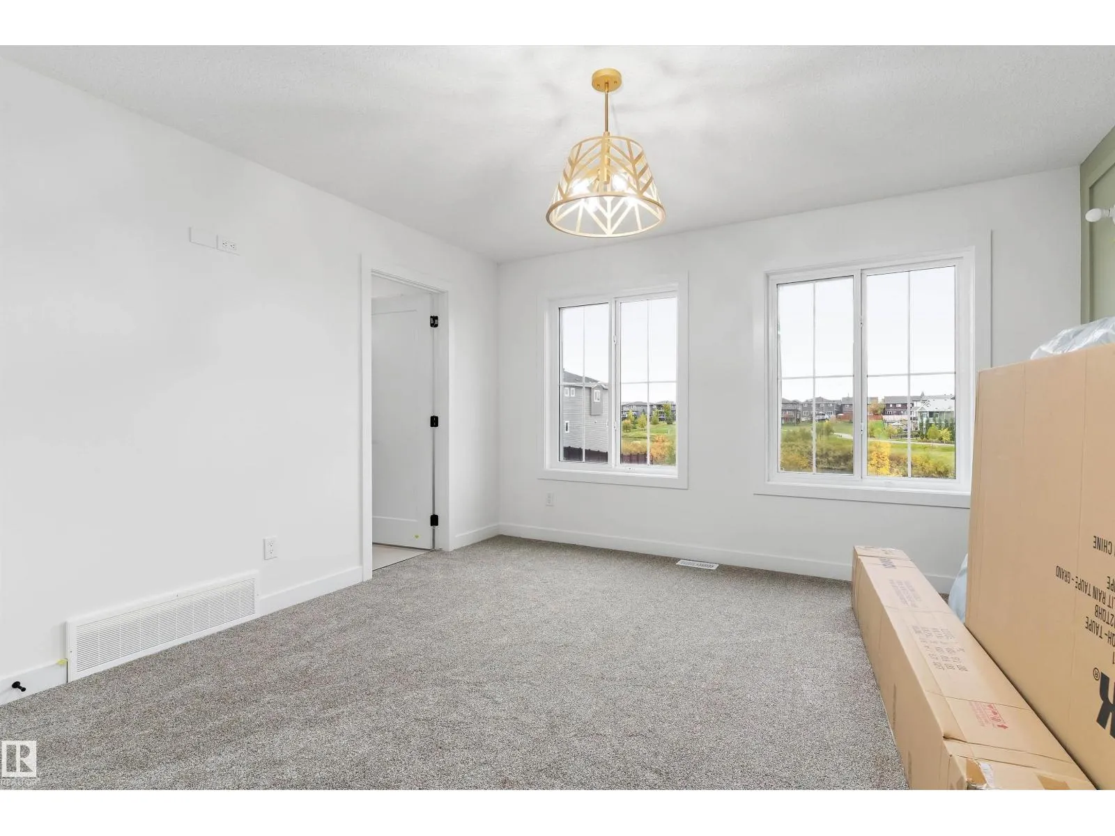 180 Pacific DR