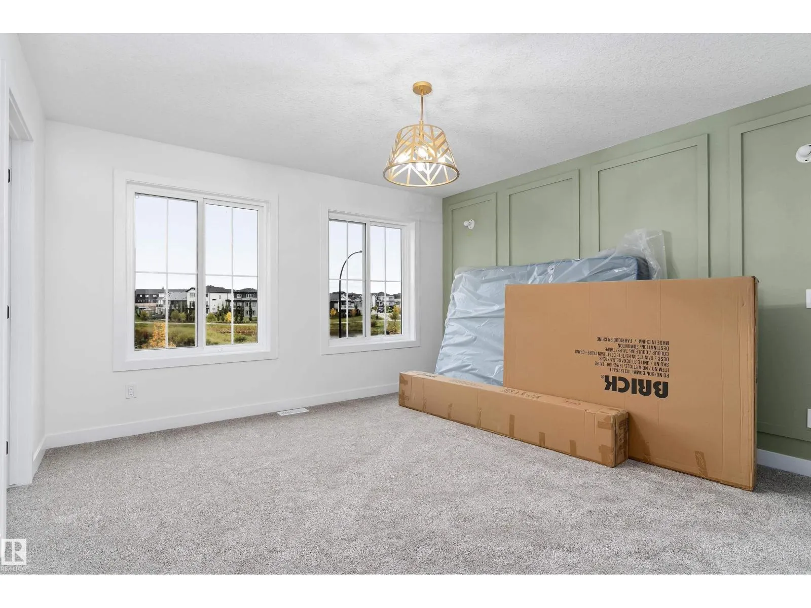 180 Pacific DR