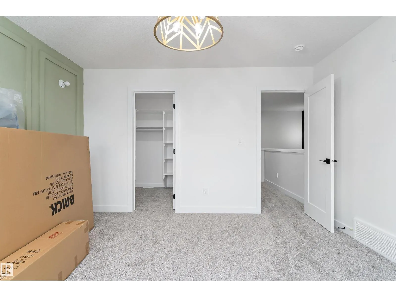 180 Pacific DR