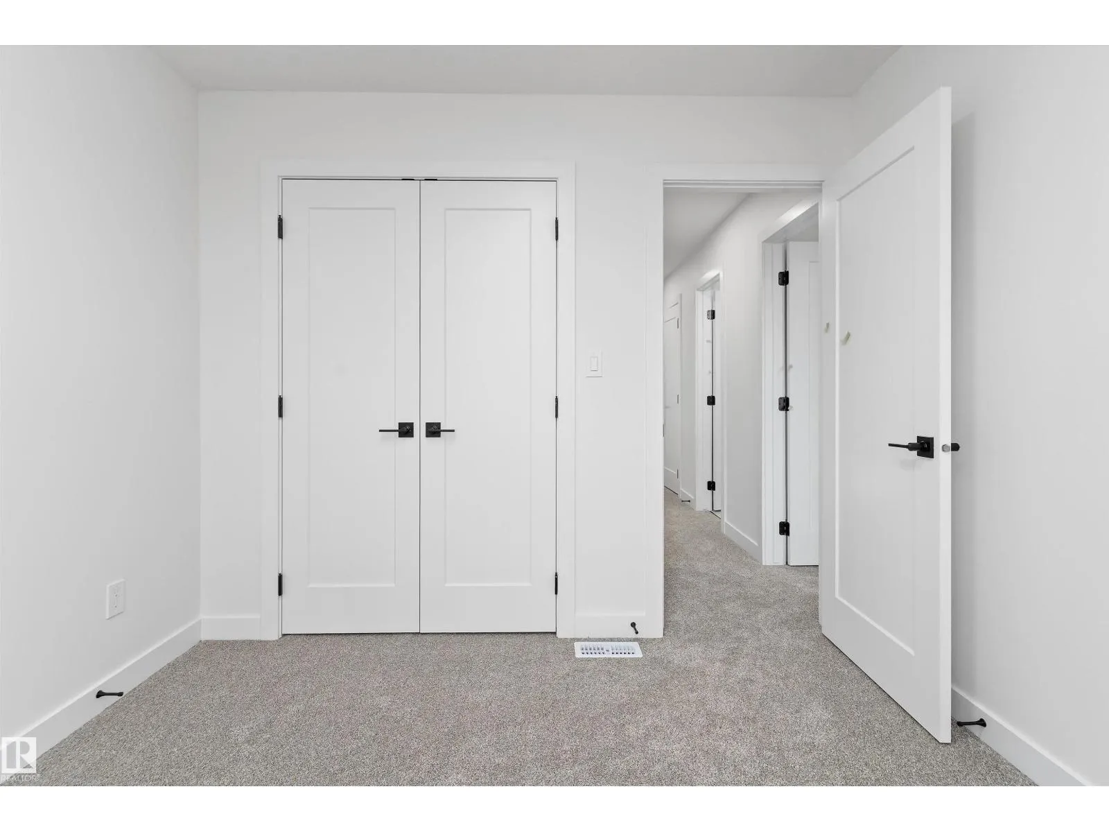 180 Pacific DR