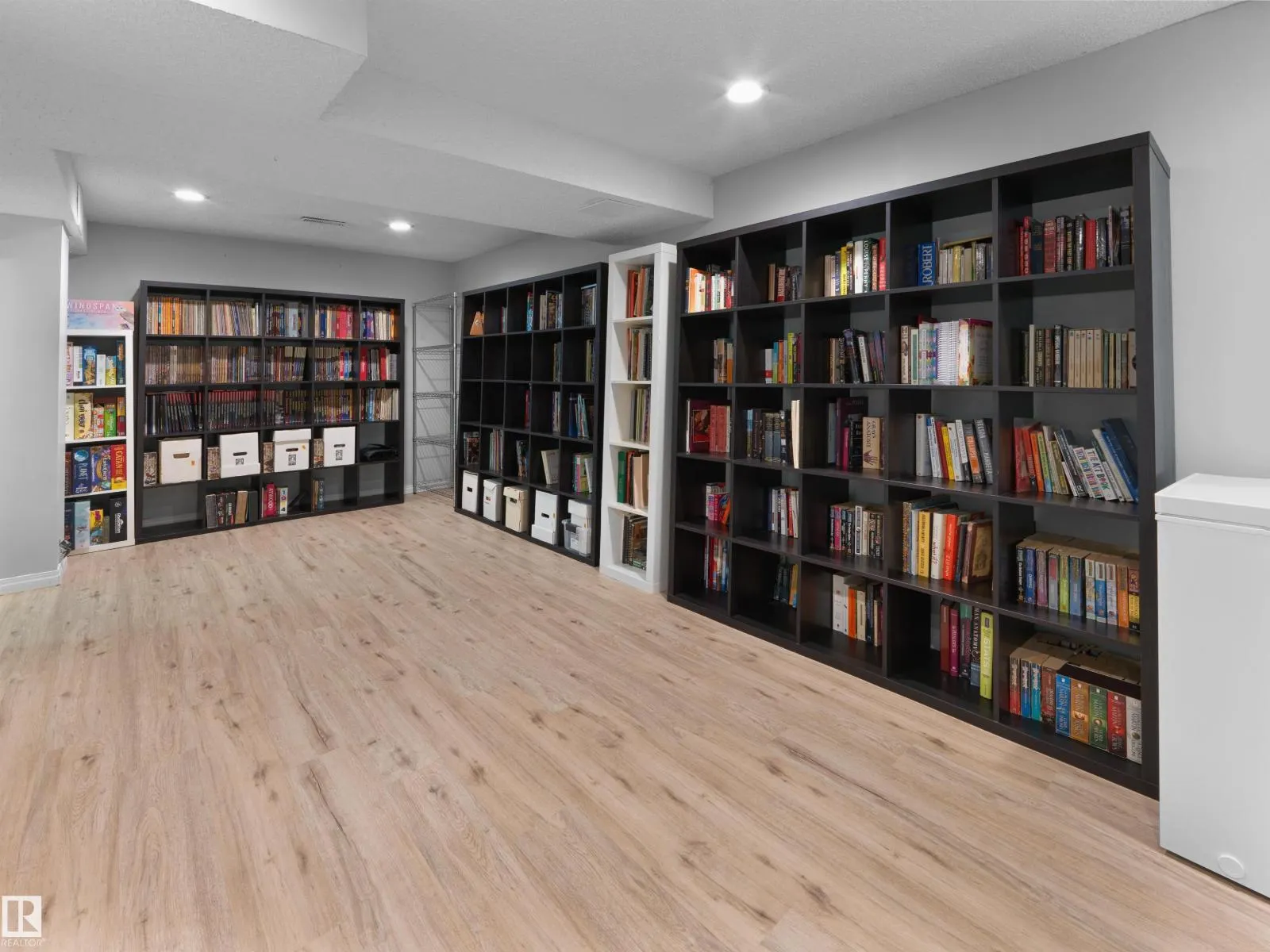 10968 75 AV NW