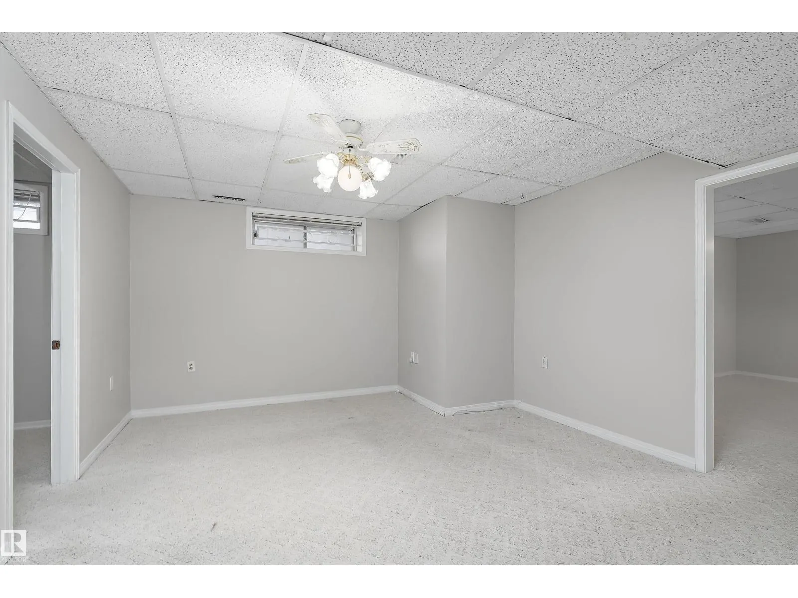 933 YOUVILLE DR W NW