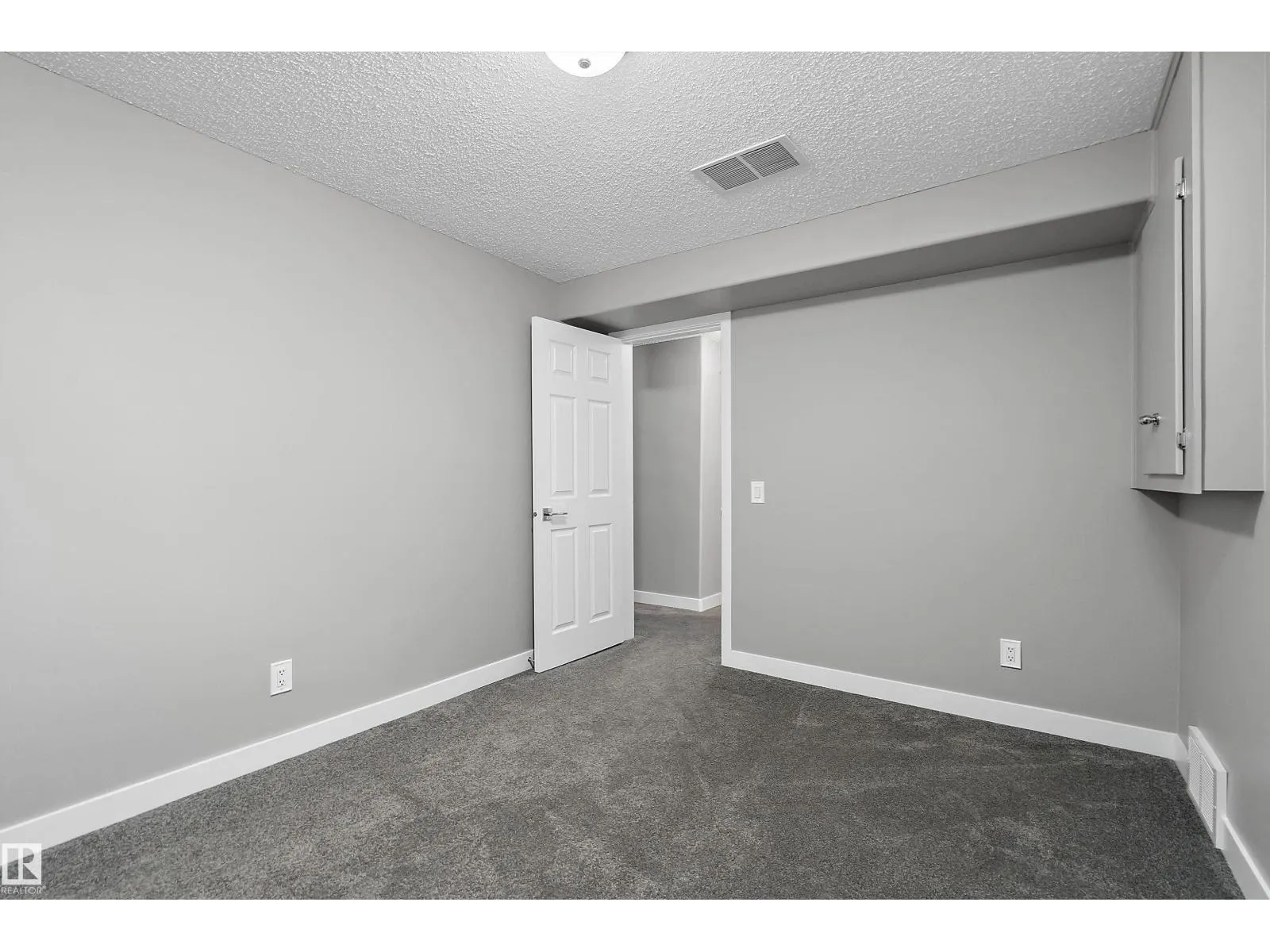 47 BIRCHMONT DR