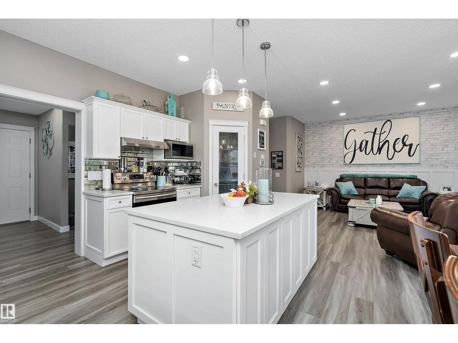 47 BIRCHMONT DR