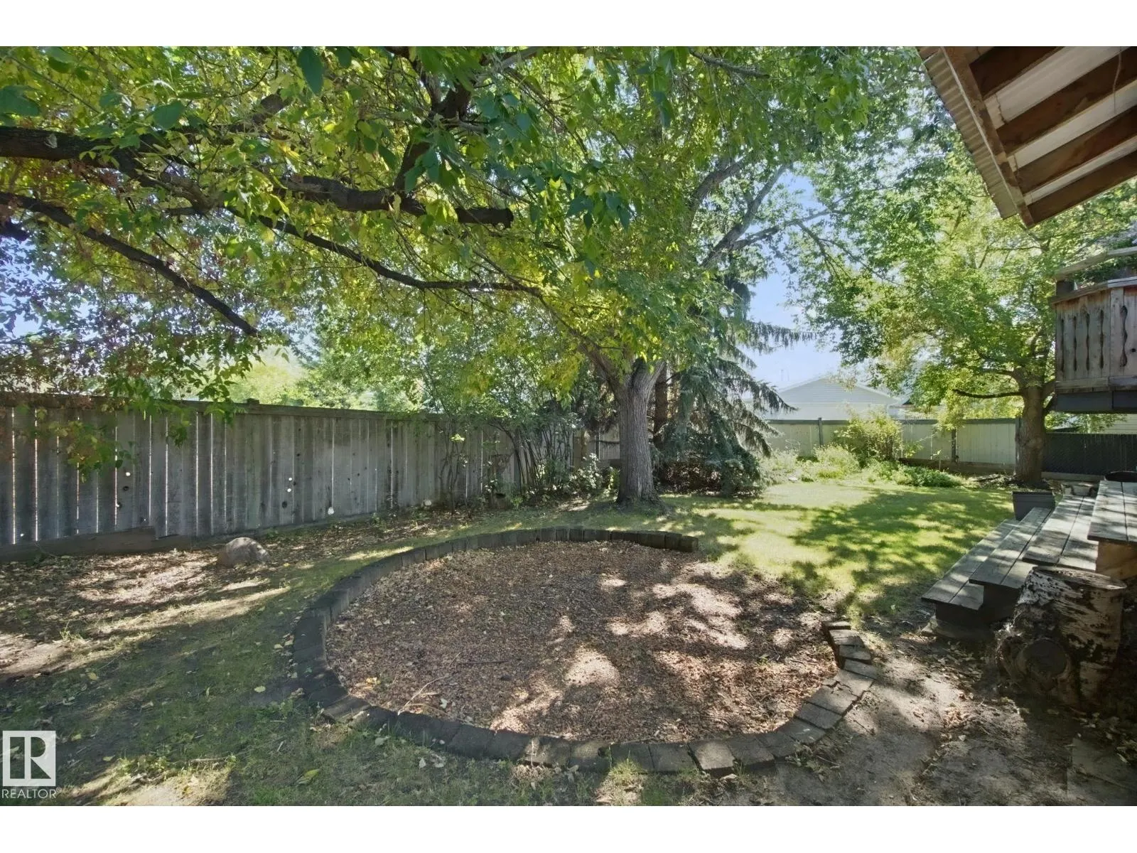 41 ASPENGLEN PL