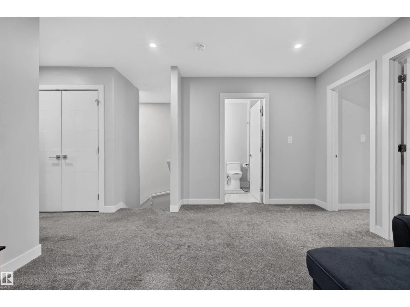 452 ROBERTS CR