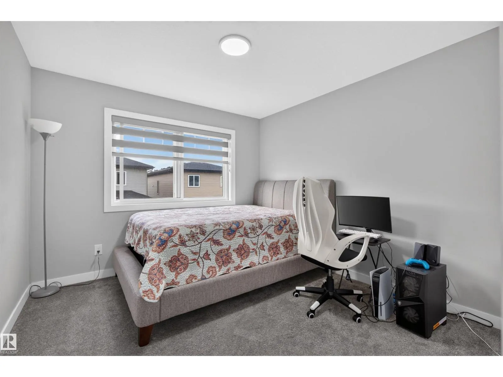 452 ROBERTS CR