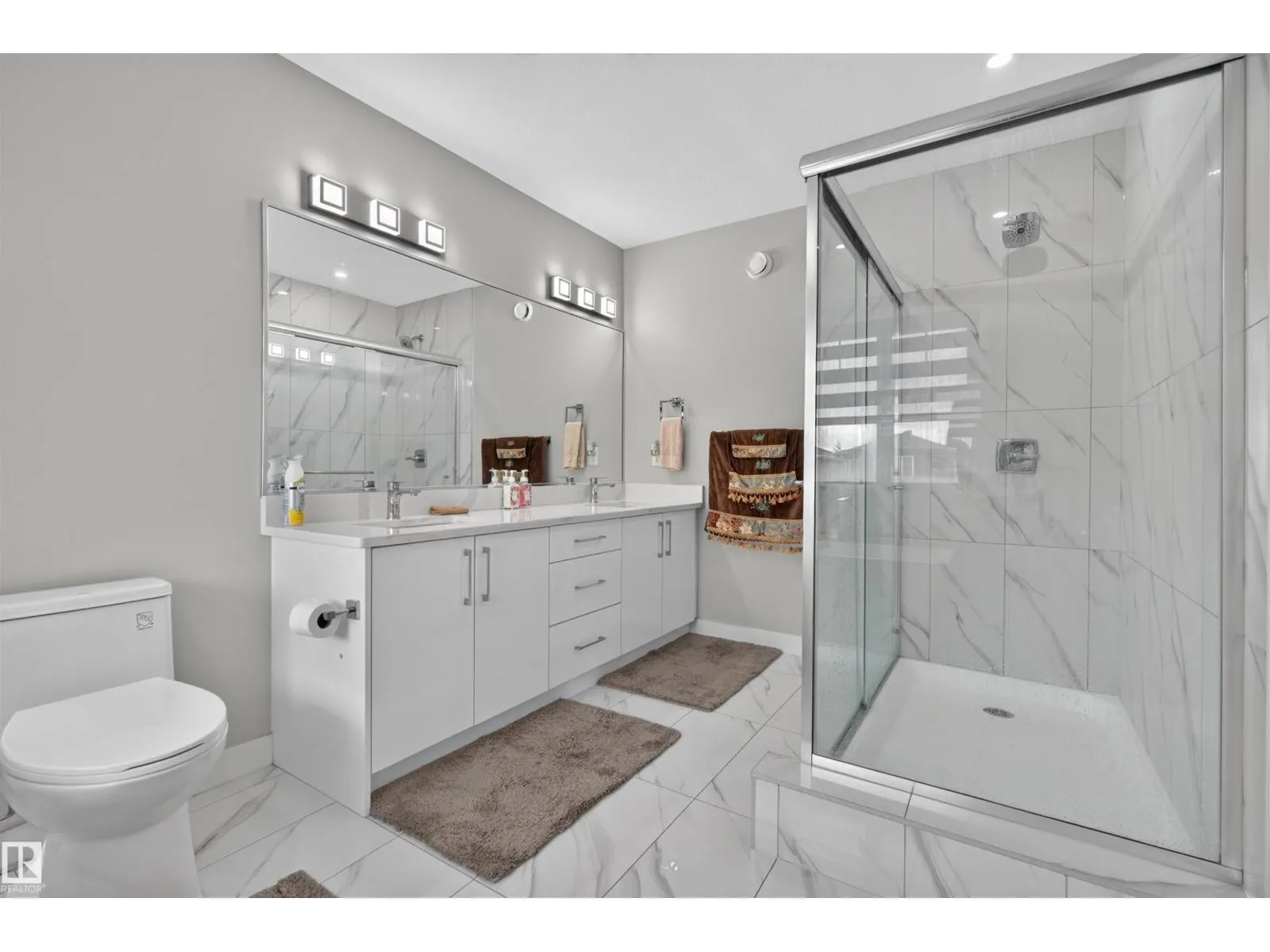 452 ROBERTS CR