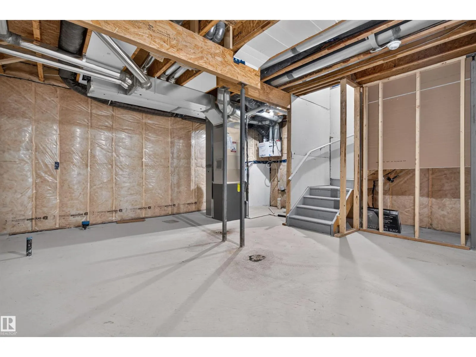 452 ROBERTS CR
