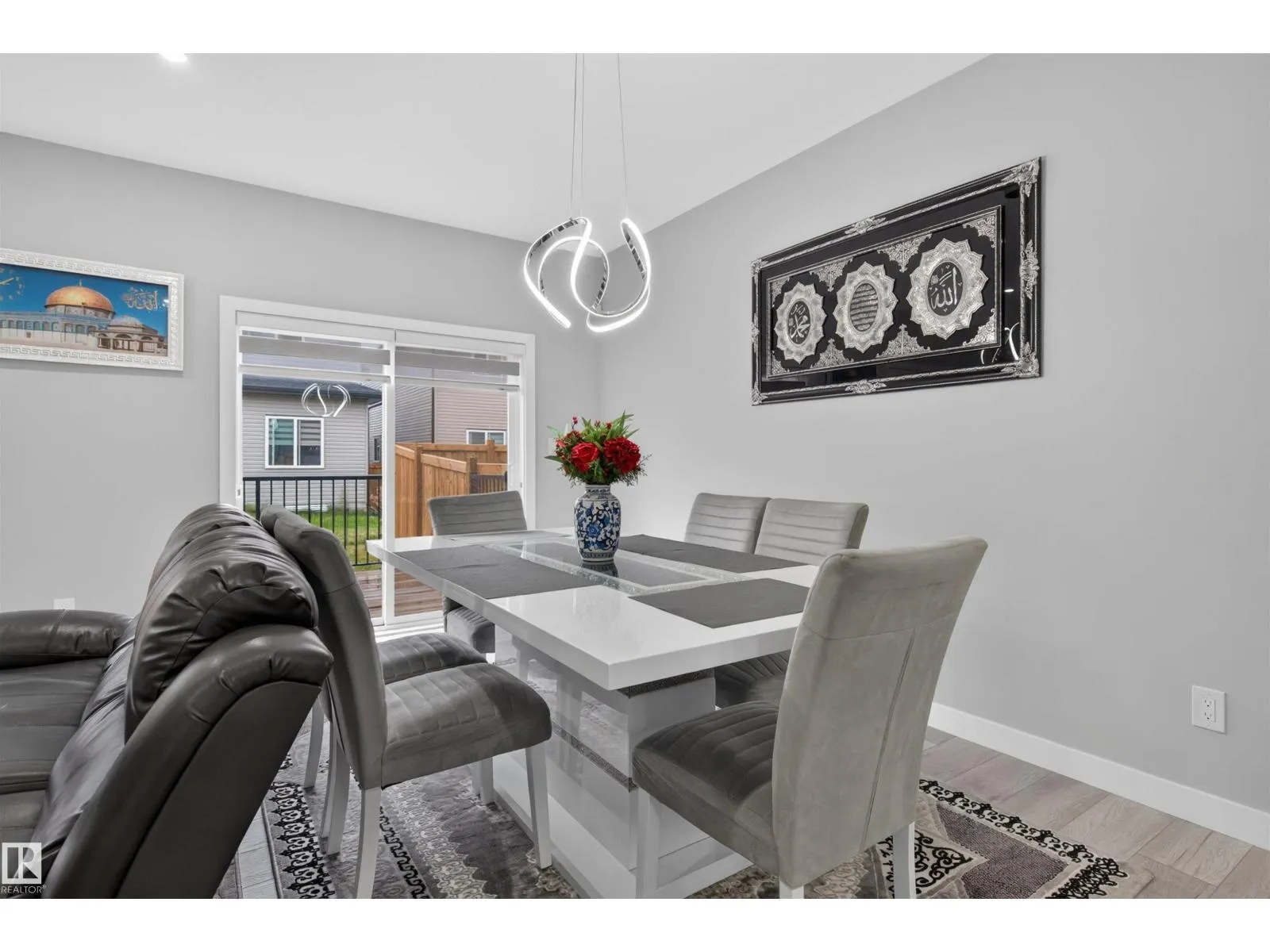 452 ROBERTS CR