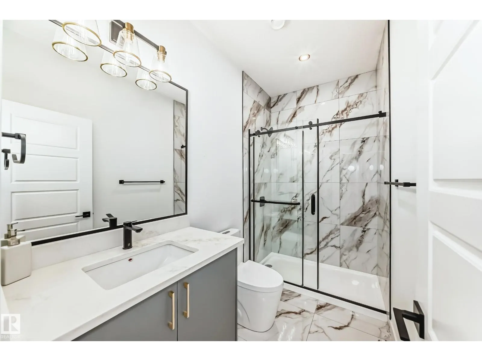 341 ROBERTS WD
