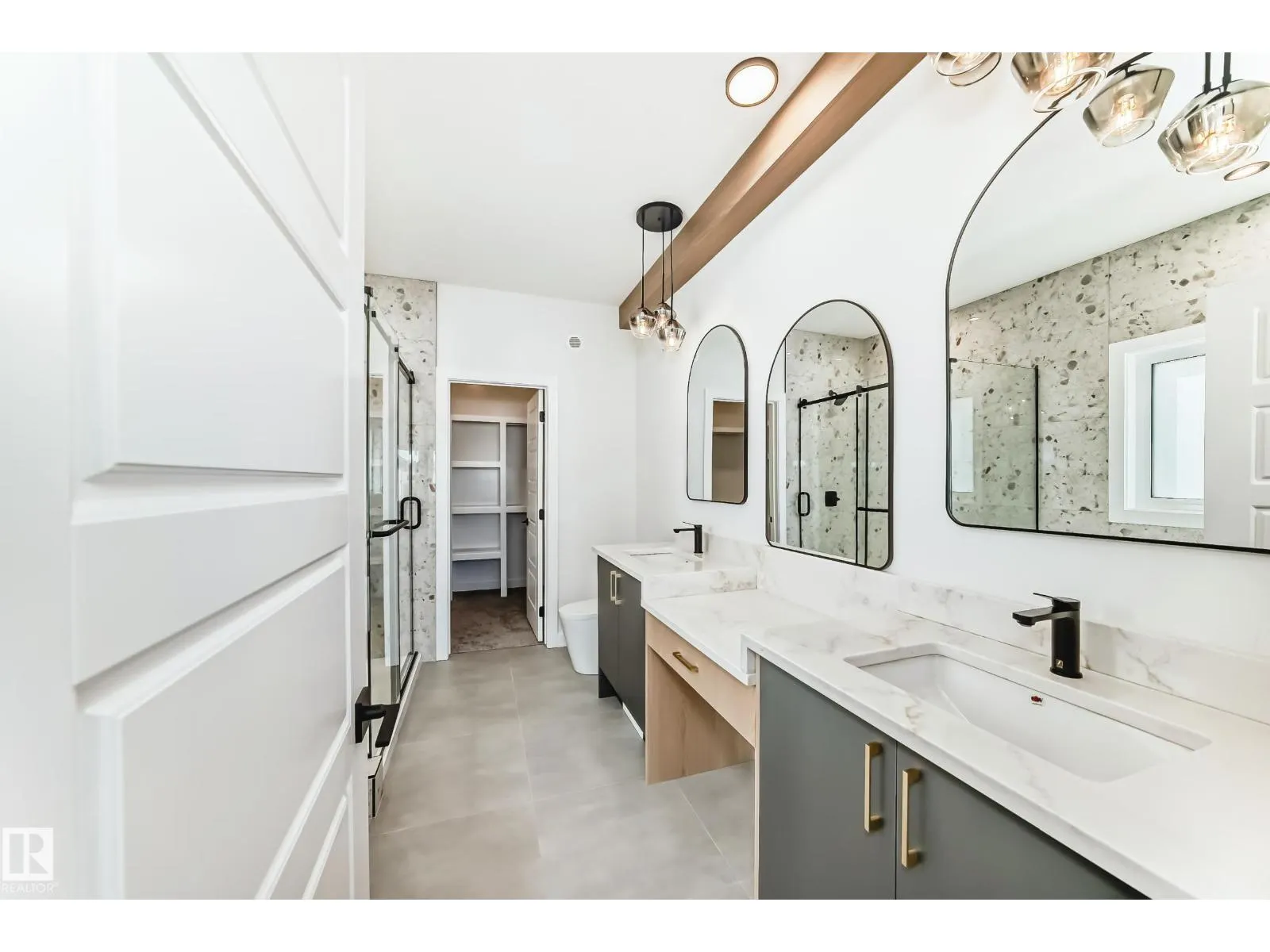 341 ROBERTS WD