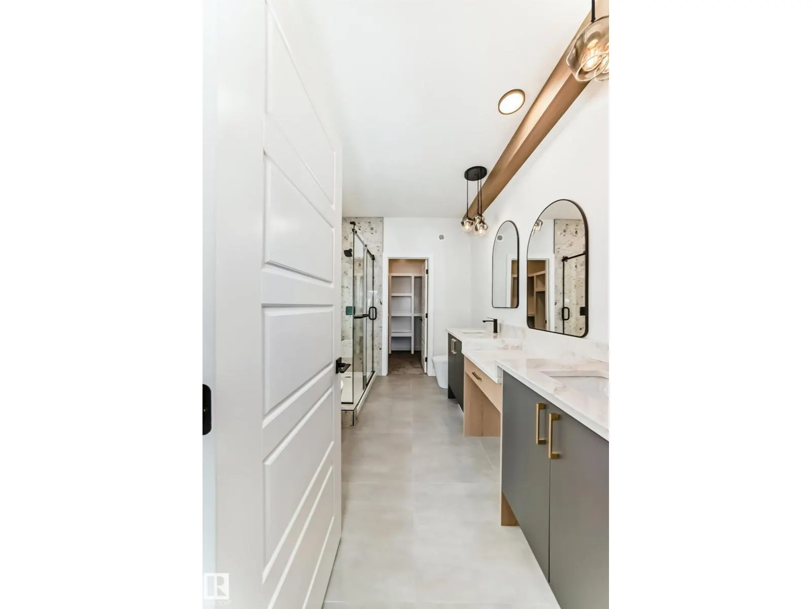 341 ROBERTS WD