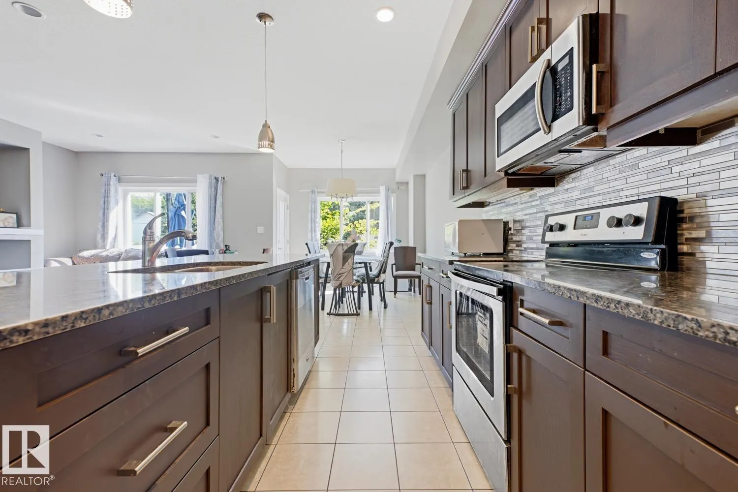 11827 56 ST NW