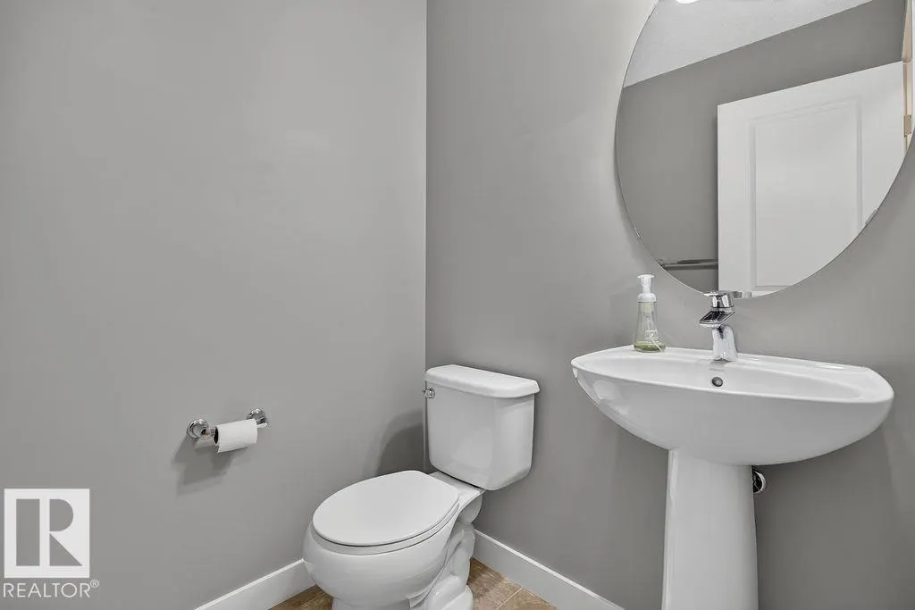 12 MEADOWLAND CR