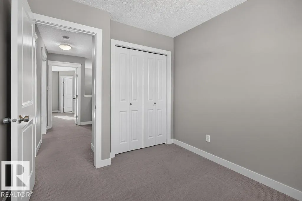 12 MEADOWLAND CR