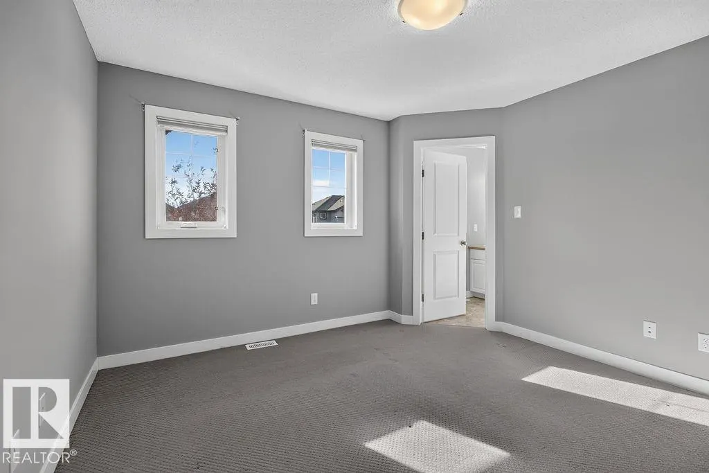 12 MEADOWLAND CR