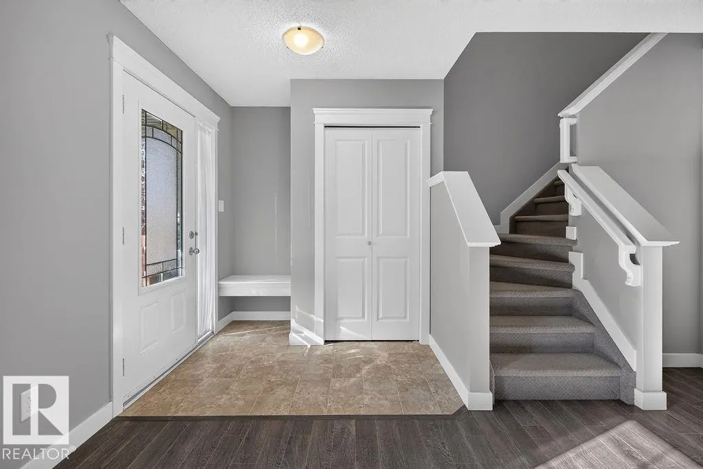 12 MEADOWLAND CR