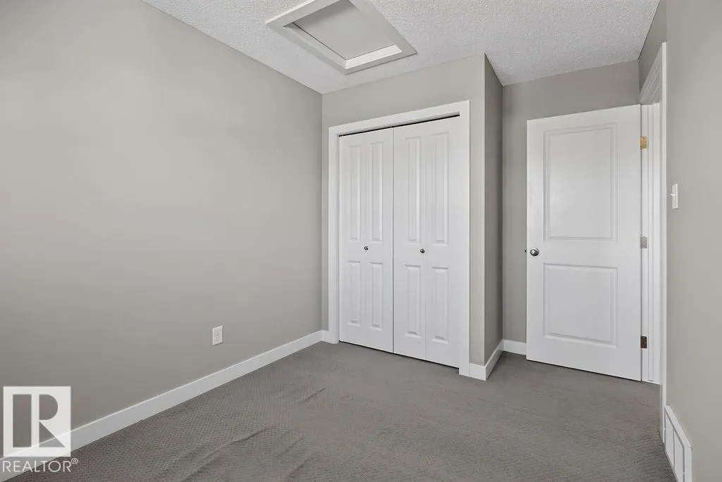 12 MEADOWLAND CR