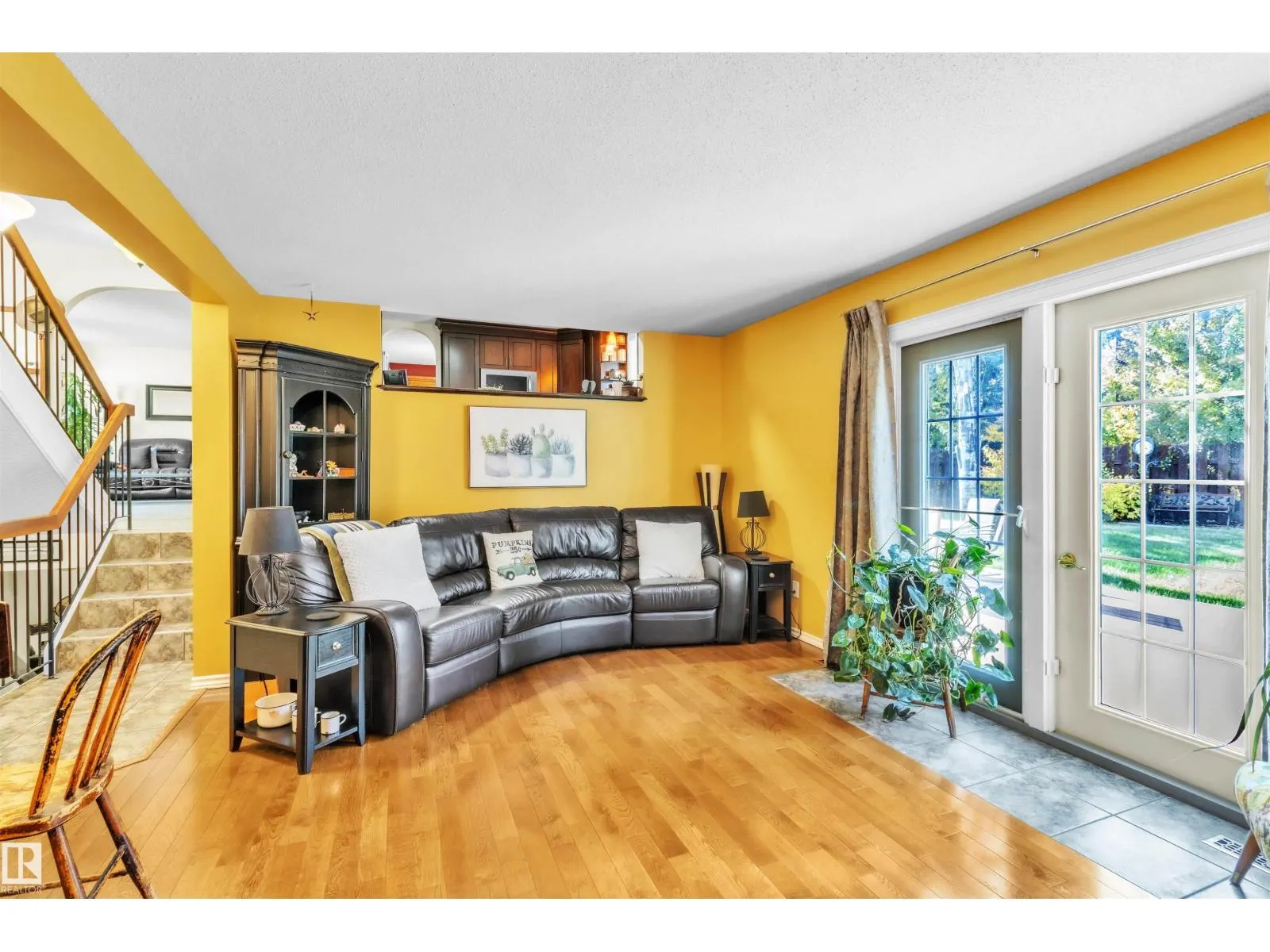 76 GARIEPY CR NW