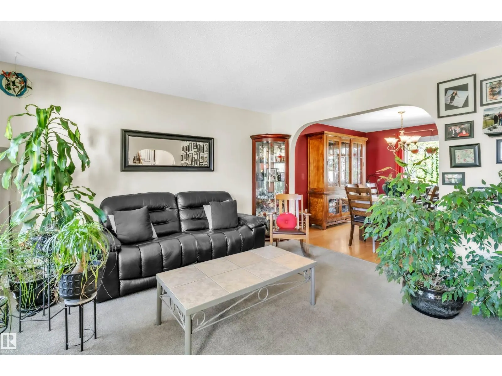 76 GARIEPY CR NW