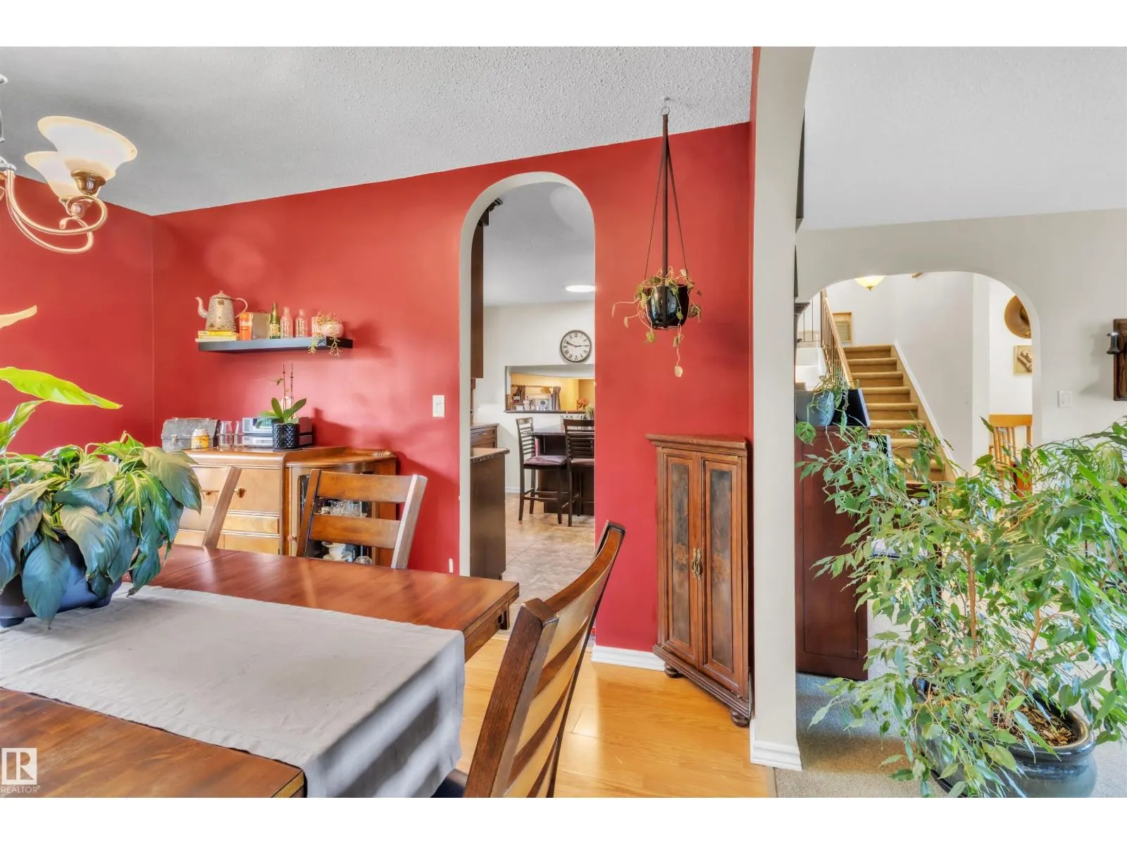 76 GARIEPY CR NW